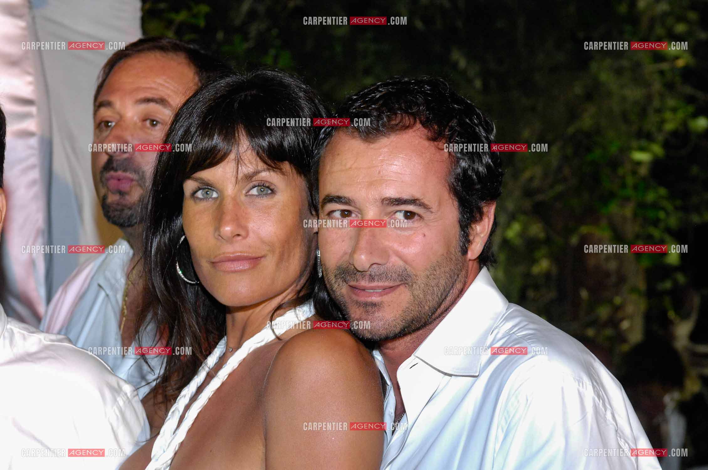 L'actrice Astrid Veillon et Bernard Montiel à la soirée Blanche de St Tropez en 2007.   ( Exclusif )