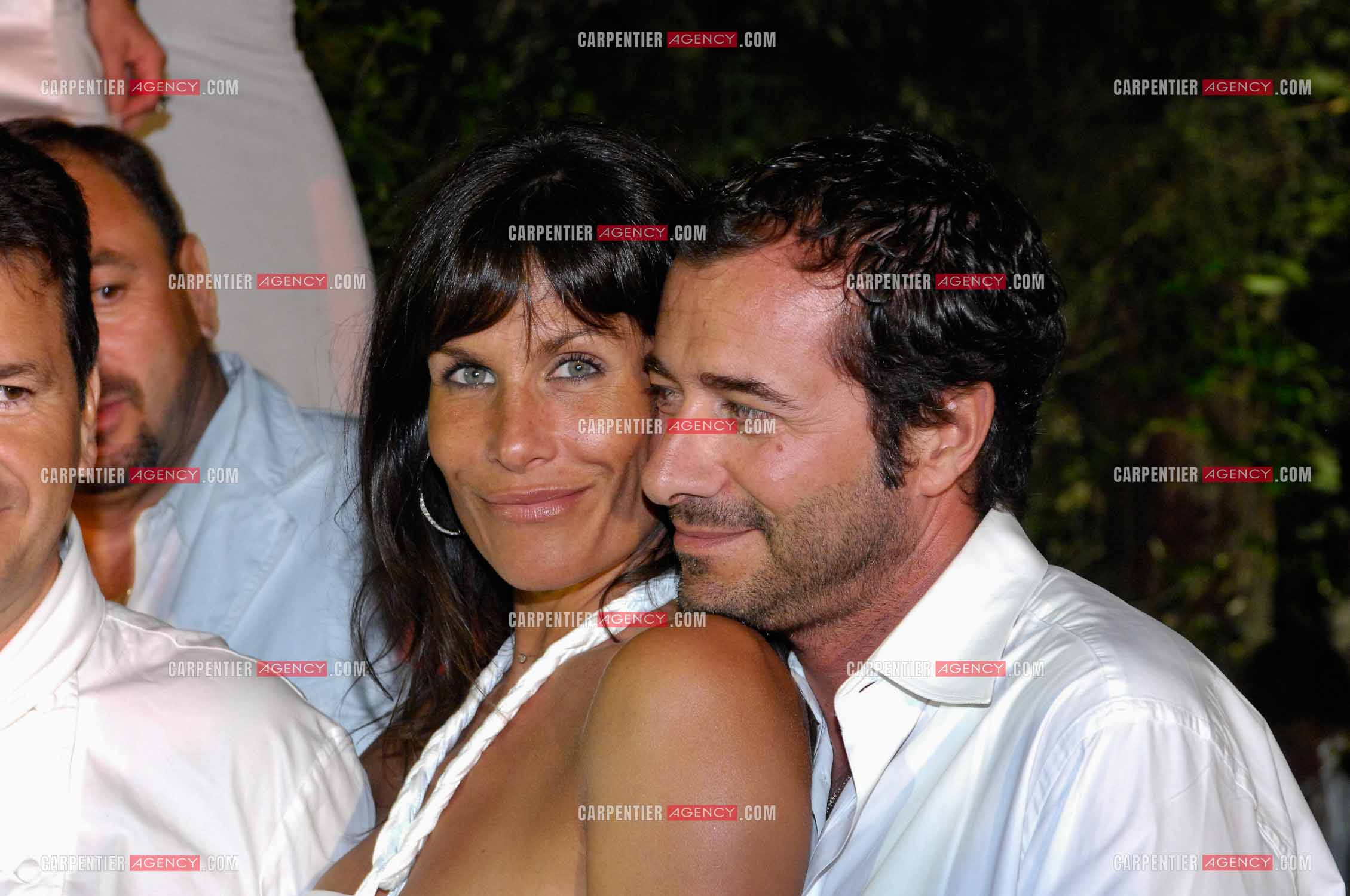 L'actrice Astrid Veillon et Bernard Montiel à la soirée Blanche de St Tropez en 2007.   ( Exclusif )