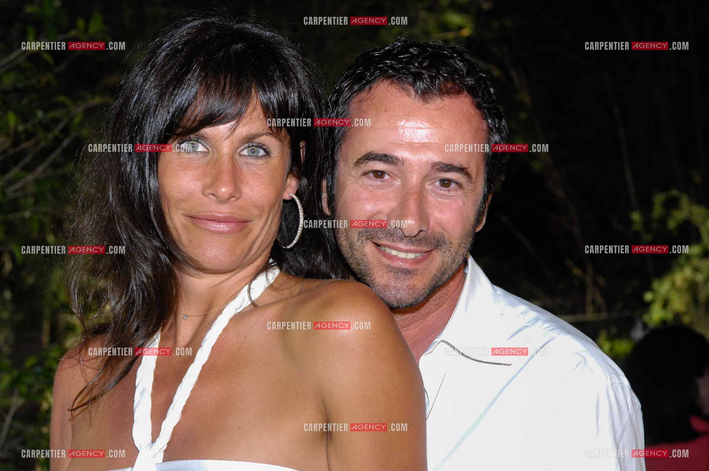 L'actrice Astrid Veillon et Bernard Montiel à la soirée Blanche de St Tropez en 2007.   ( Exclusif )