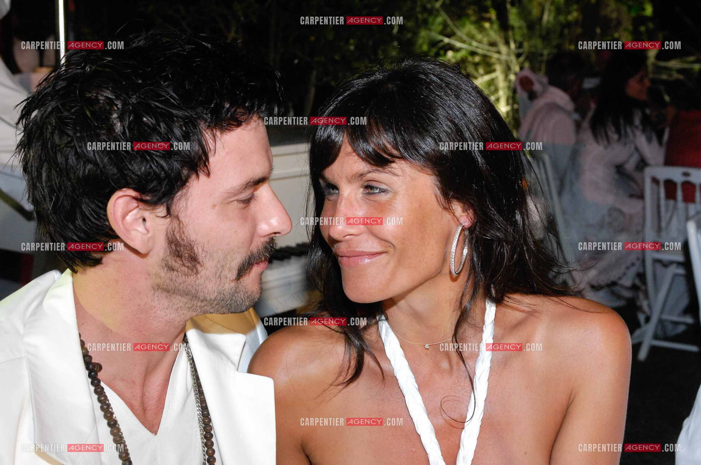 L'actrice Astrid Veillon et l'acteur Sagamore Stévenin à la soirée Blanche de St Tropez en 2007.   ( Exclusif )