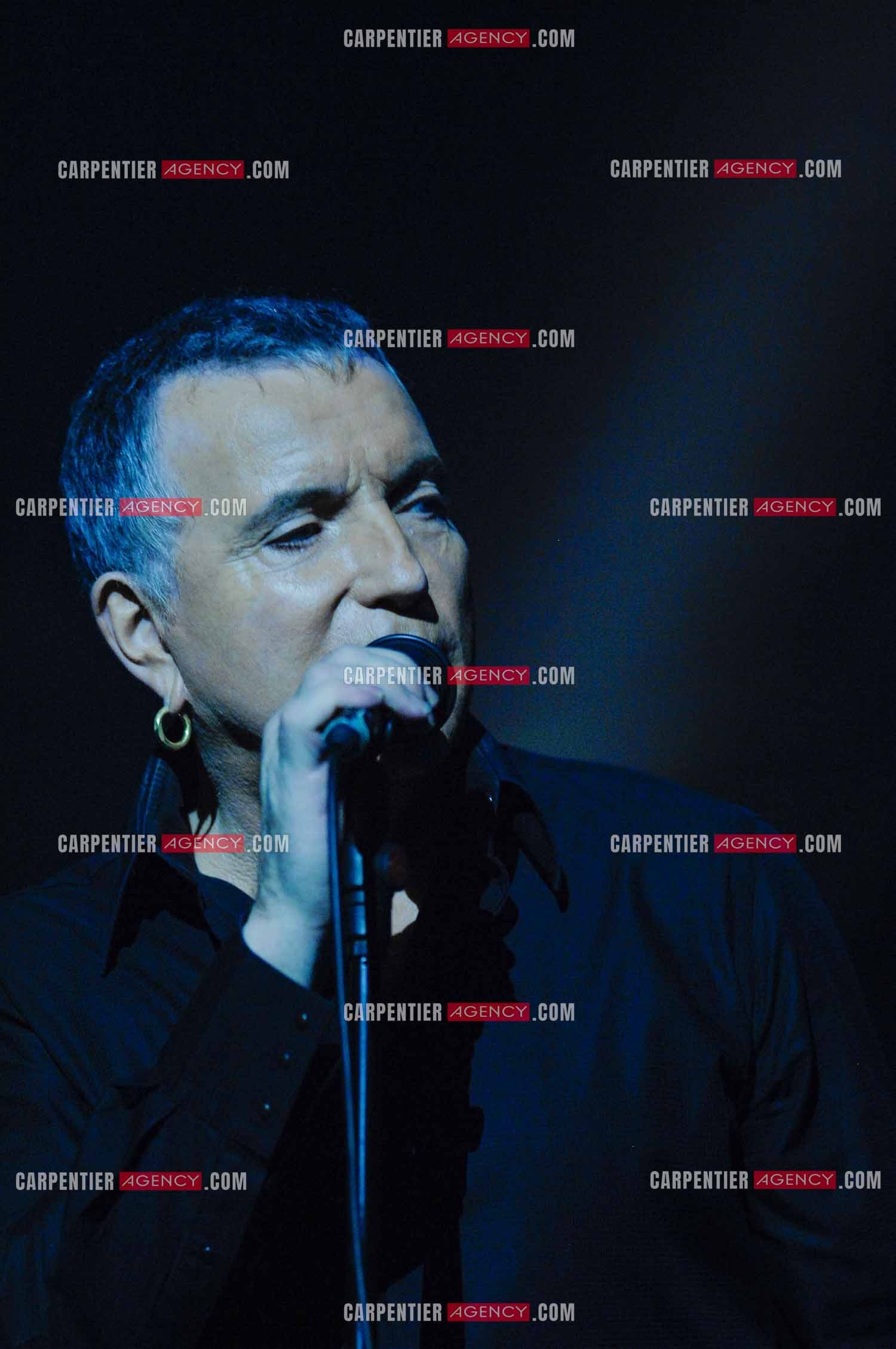 Le chanteur Bernard Lavilliers en concert au Zénith de Paris en 2008.   ( Exclusif )