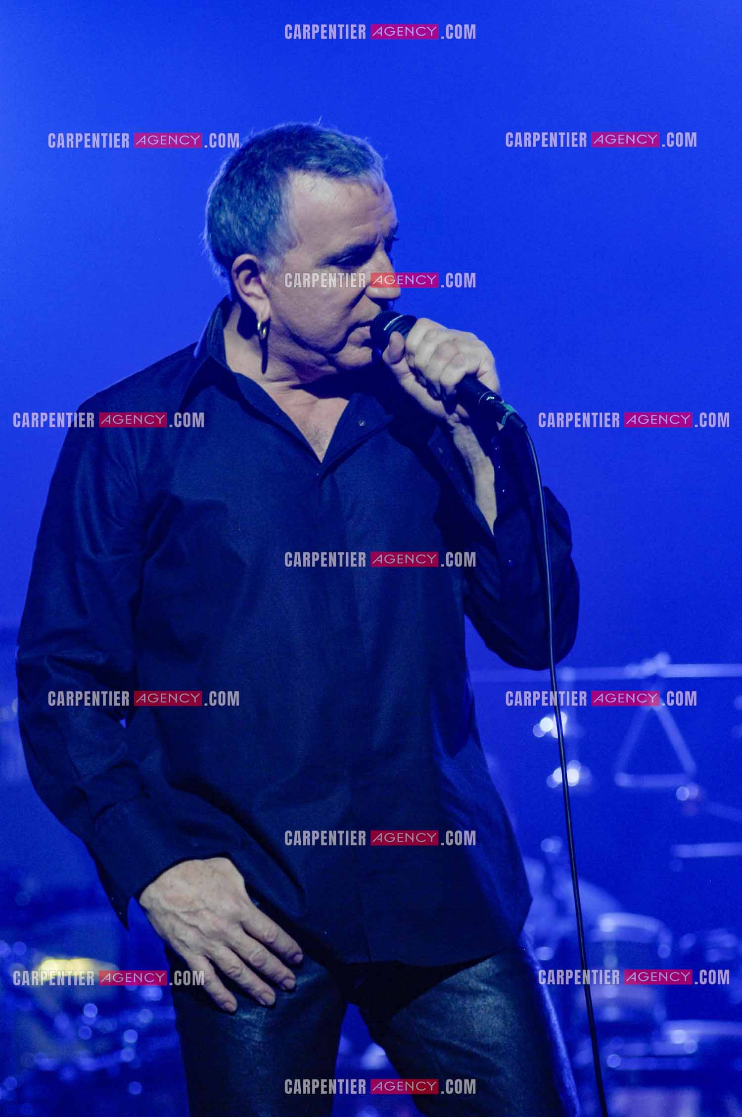 Le chanteur Bernard Lavilliers en concert au Zénith de Paris en 2008.   ( Exclusif )