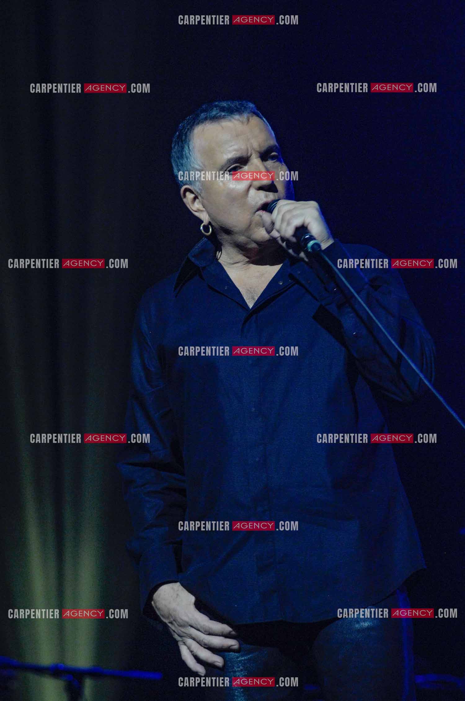 Le chanteur Bernard Lavilliers en concert au Zénith de Paris en 2008.   ( Exclusif )