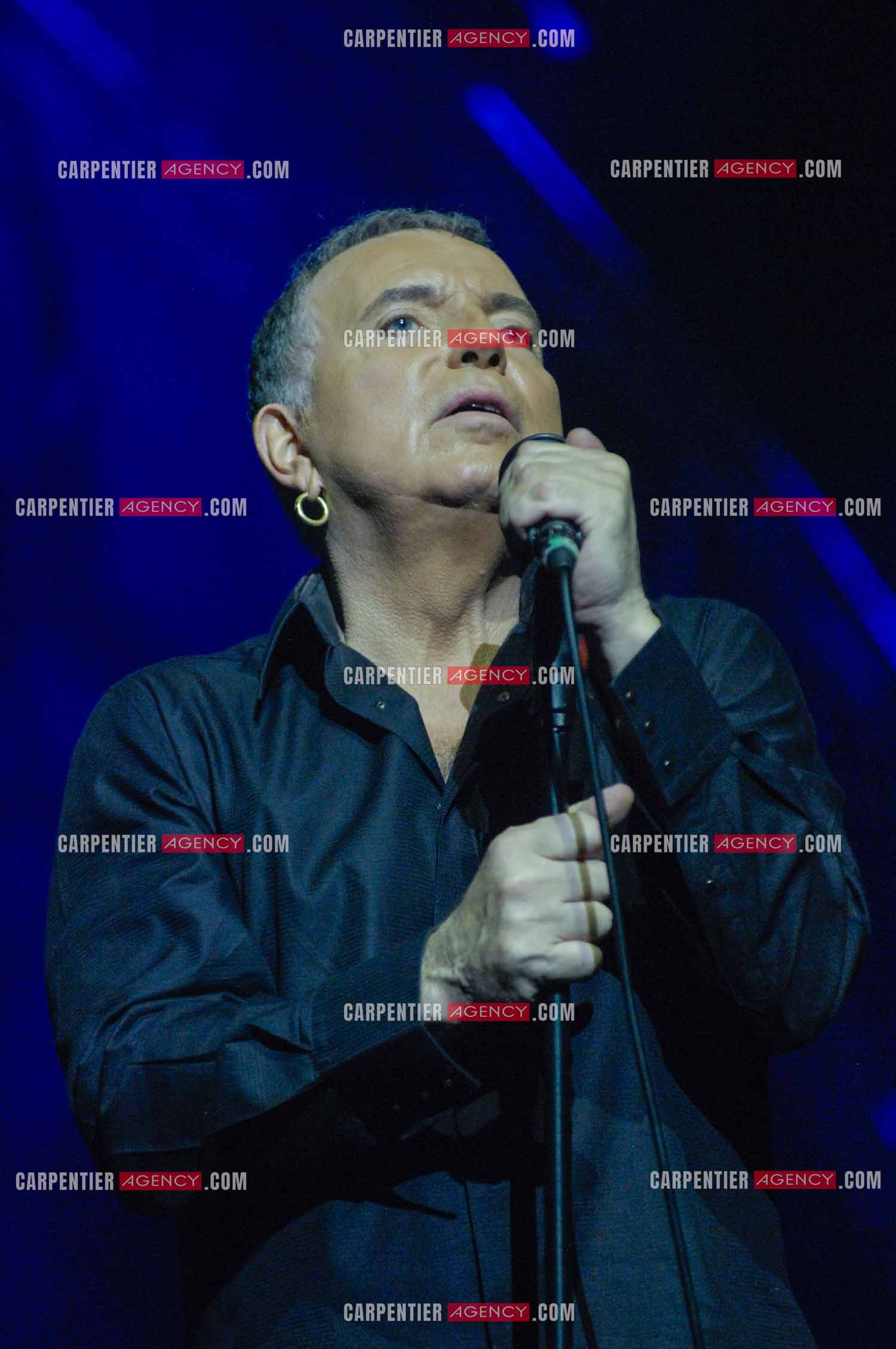 Le chanteur Bernard Lavilliers en concert au Zénith de Paris en 2008.   ( Exclusif )