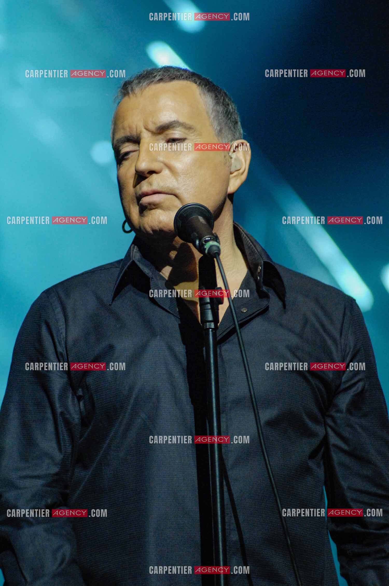 Le chanteur Bernard Lavilliers en concert au Zénith de Paris en 2008.   ( Exclusif )