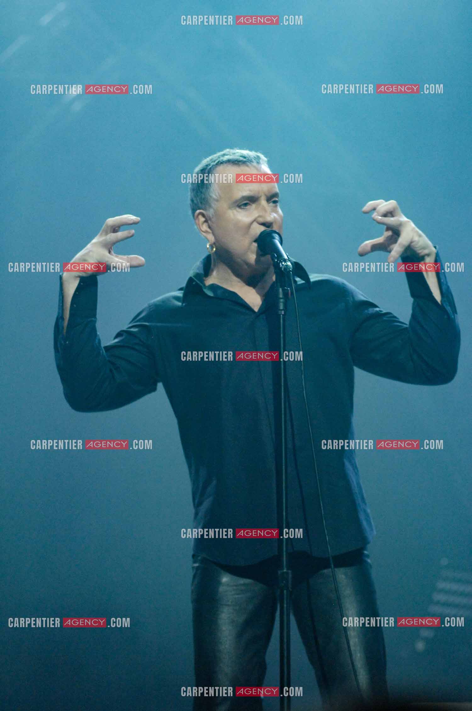 Le chanteur Bernard Lavilliers en concert au Zénith de Paris en 2008.   ( Exclusif )