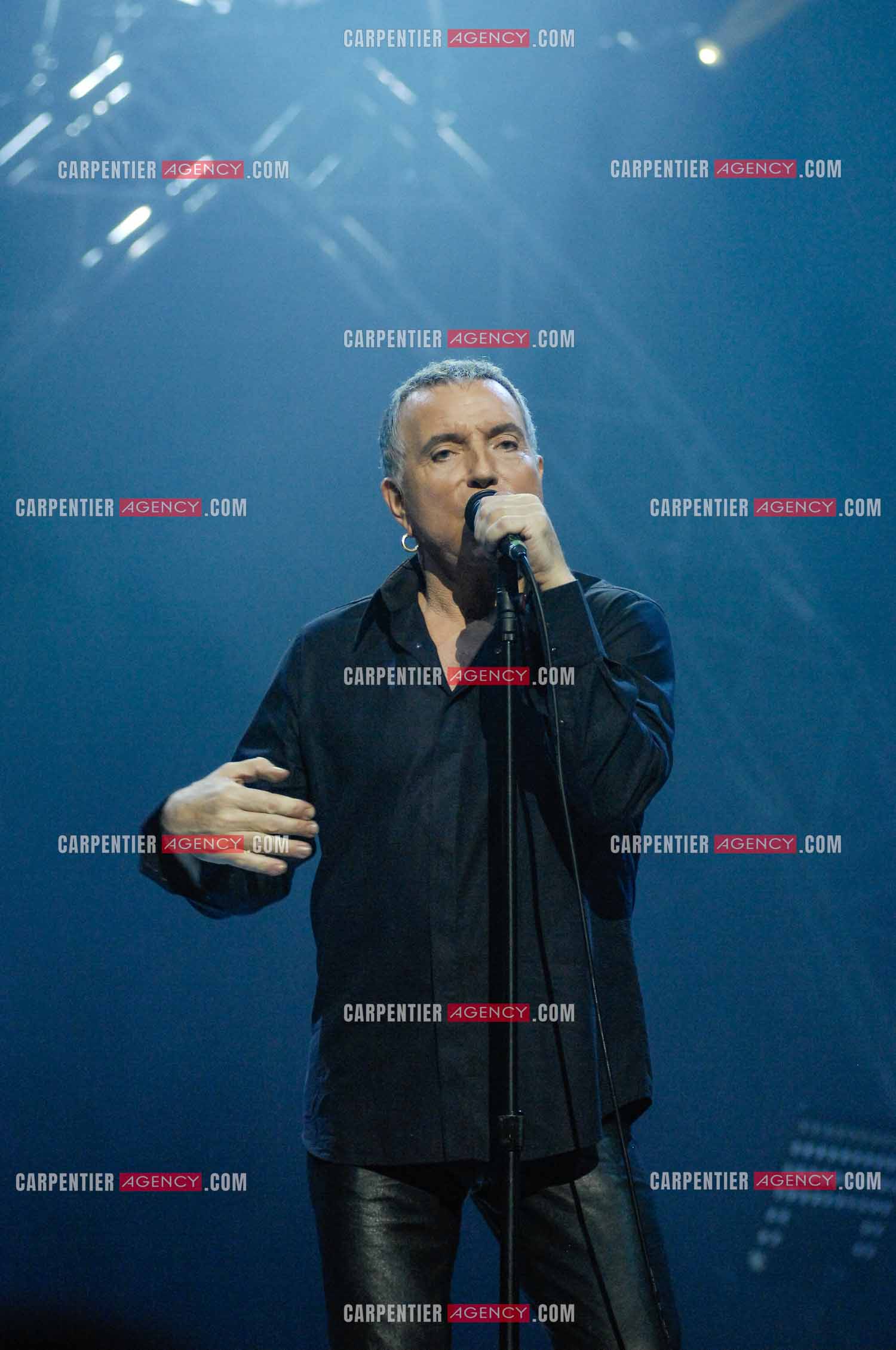 Le chanteur Bernard Lavilliers en concert au Zénith de Paris en 2008.   ( Exclusif )