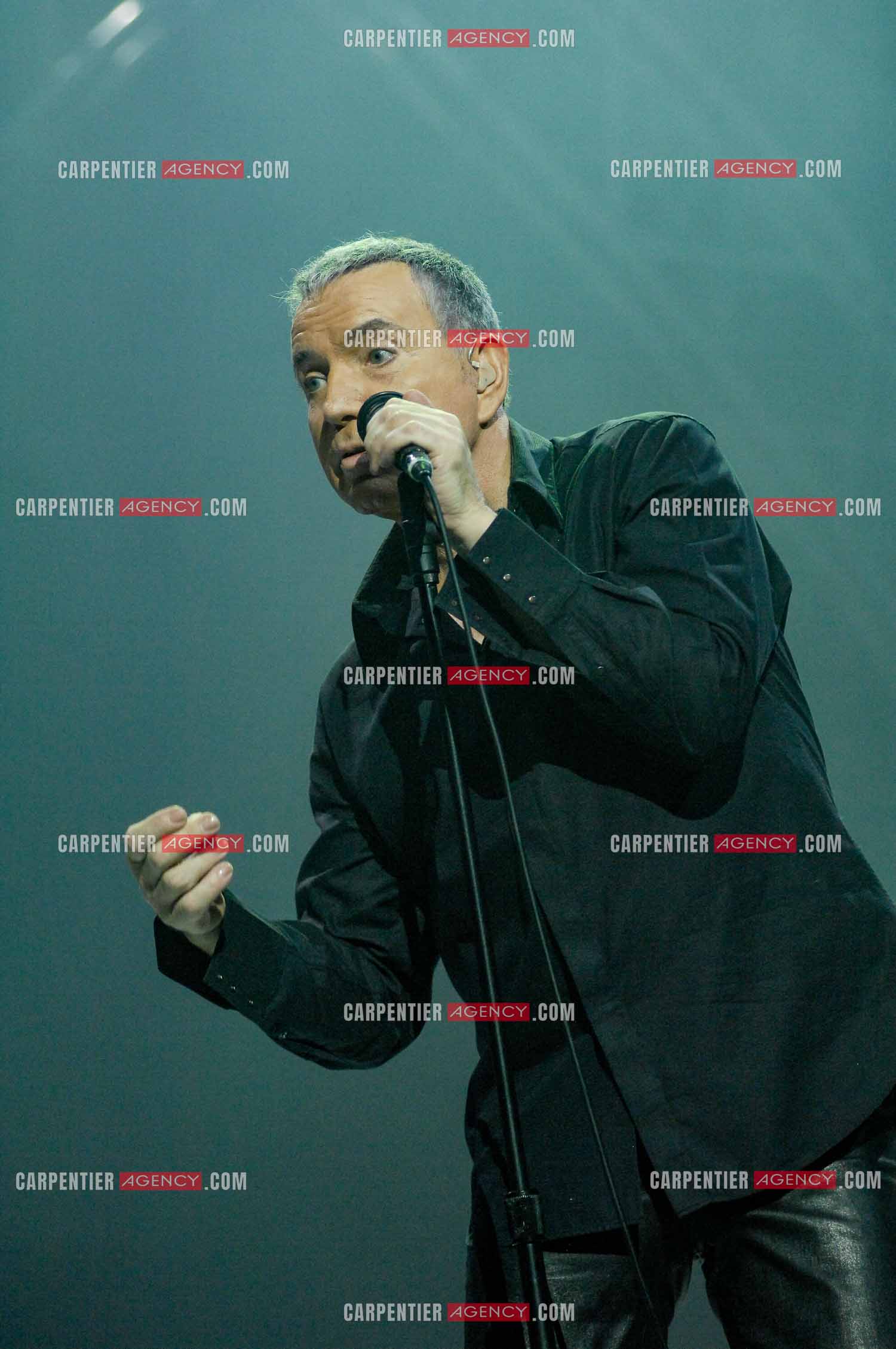 Le chanteur Bernard Lavilliers en concert au Zénith de Paris en 2008.   ( Exclusif )