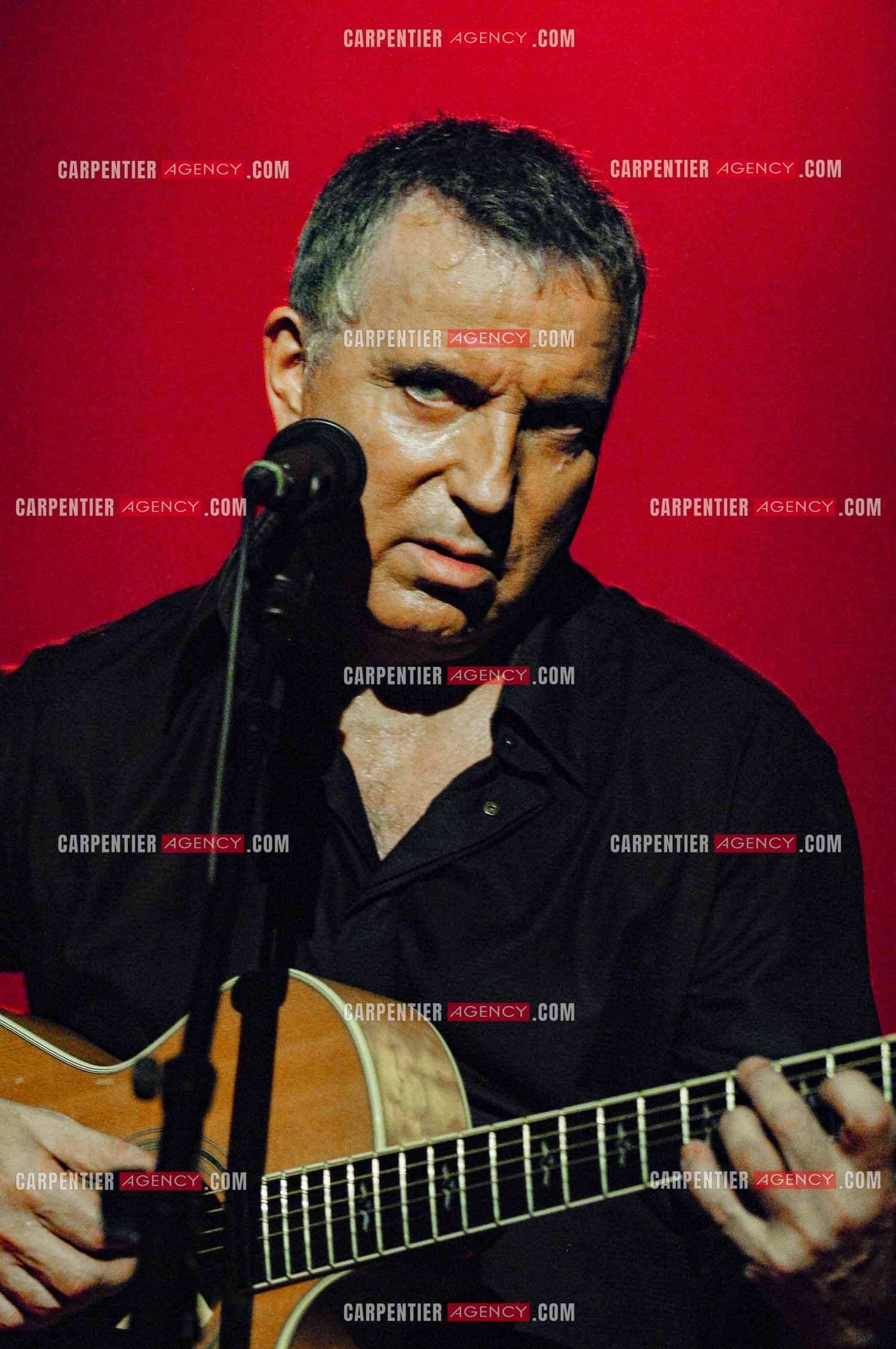 Le chanteur Bernard Lavilliers en concert au Zénith de Paris en 2008.   ( Exclusif )