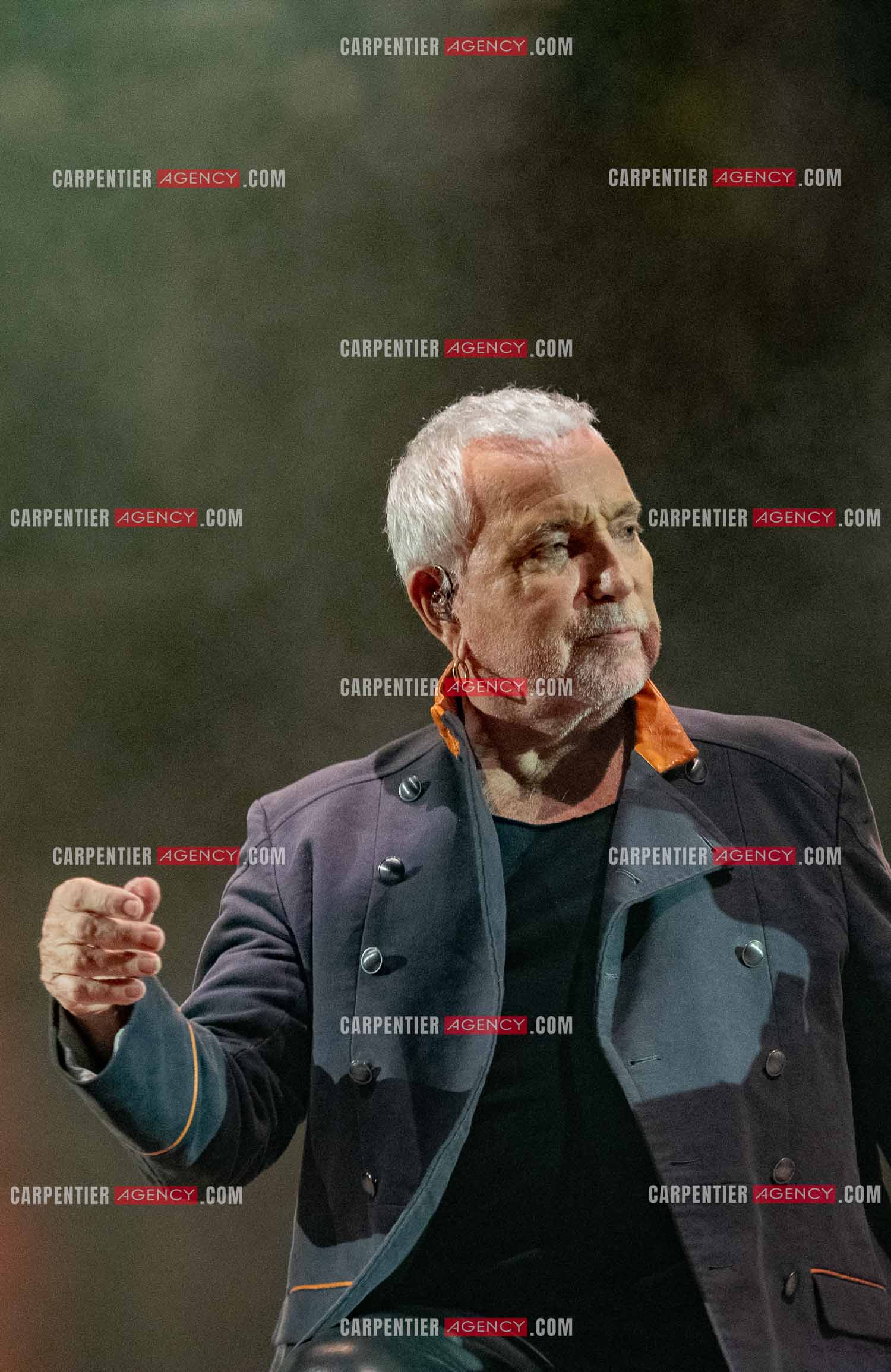 Le chanteur Bernard Lavilliers en concert pour le festival de Solliès-Pont en Juillet 2022.   ( Exclusif )