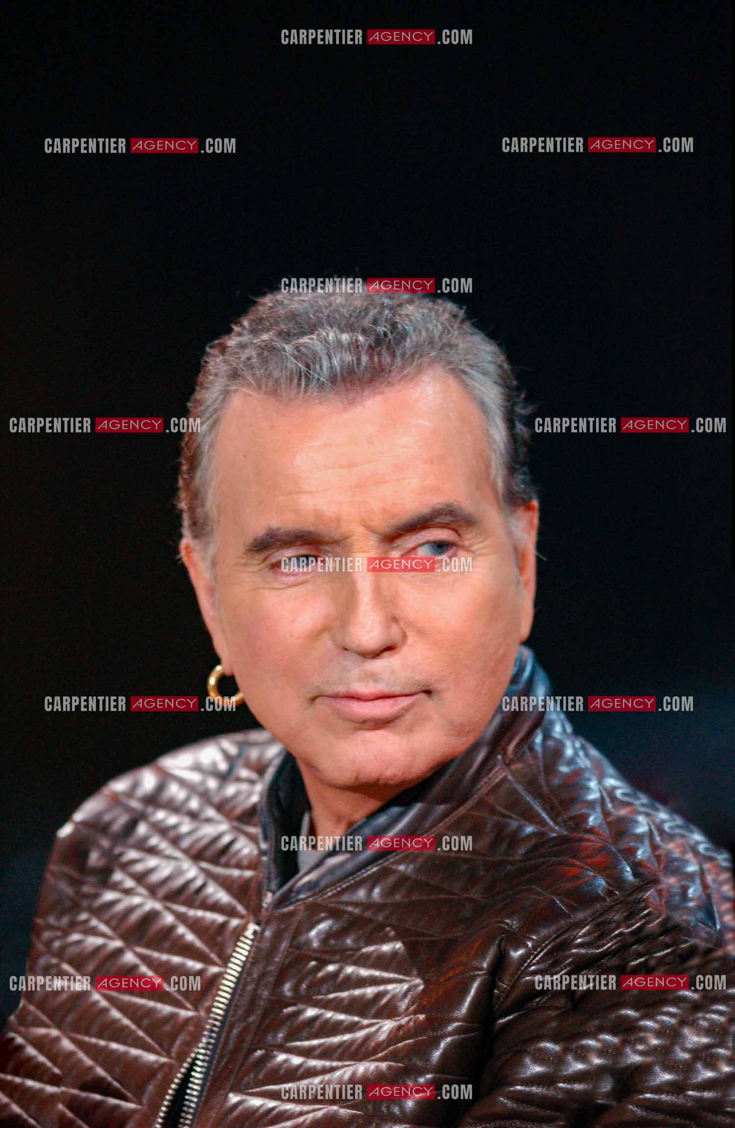 Le chanteur Bernard Lavilliers  pour l'anniversaire des 20 ans du Zénith de Paris en 2005.     ( Exclusif )