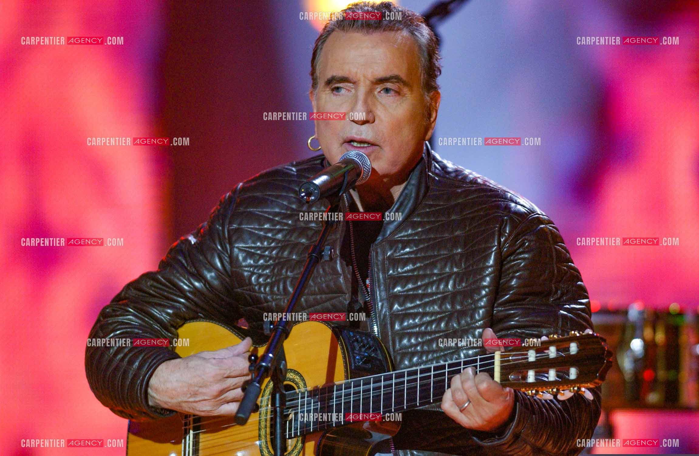 Le chanteur Bernard Lavilliers  pour l'anniversaire des 20 ans du Zénith de Paris en 2005.     ( Exclusif )