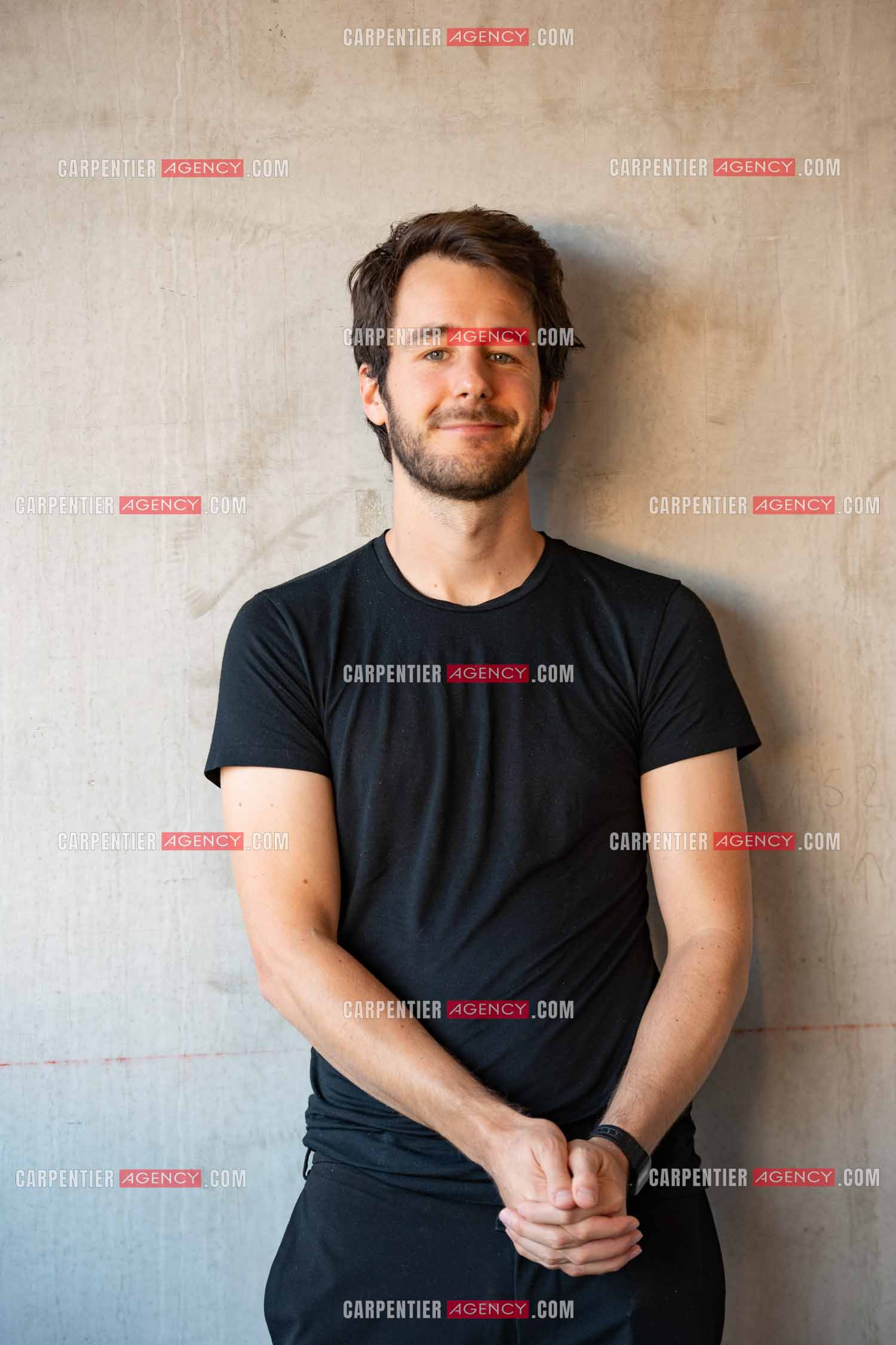 L'acteur humoriste Bertrand Usclat en promotion pour son premier rôle dans le film “ JUMEAUX MAIS PAS TROP “ en avant première au cinéma Six n'étoiles de Six Fours les Plages.   ( Exclusif )
