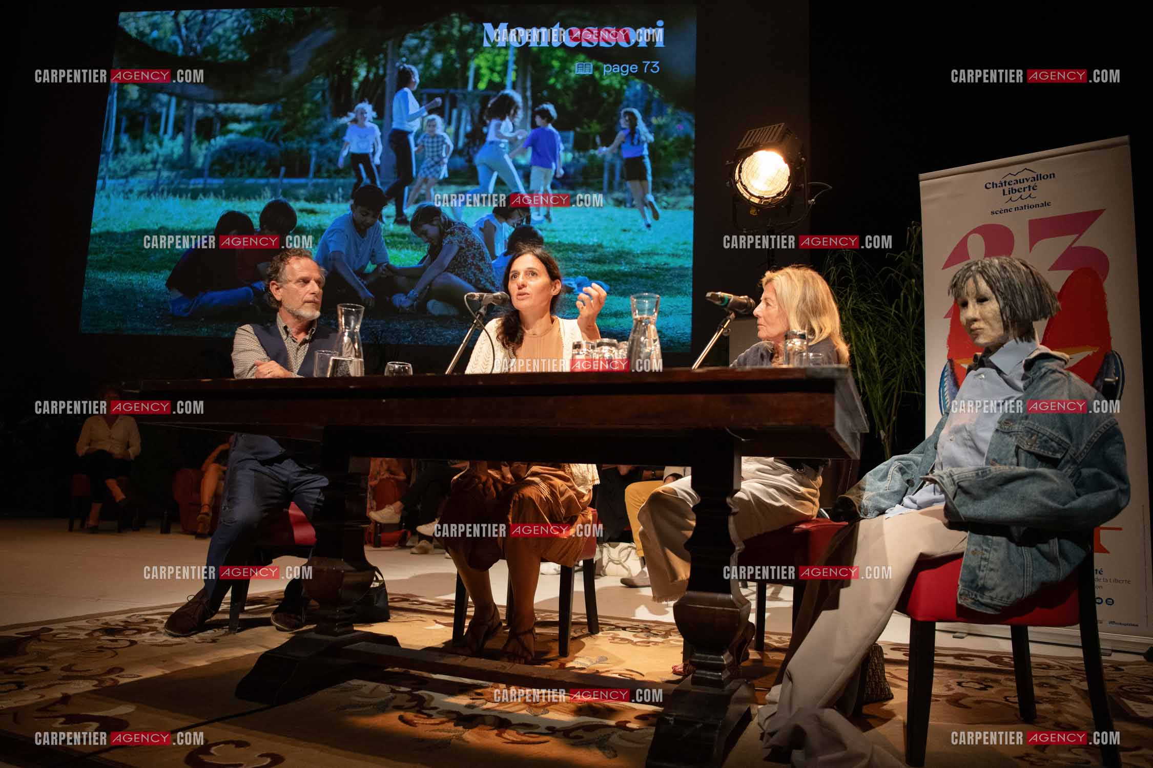 L'acteur Charles Berling, avec sa nouvelle compagne la comédienne Bérangère Warluzel et la journaliste Claire Chazal.    ( Exclusif )