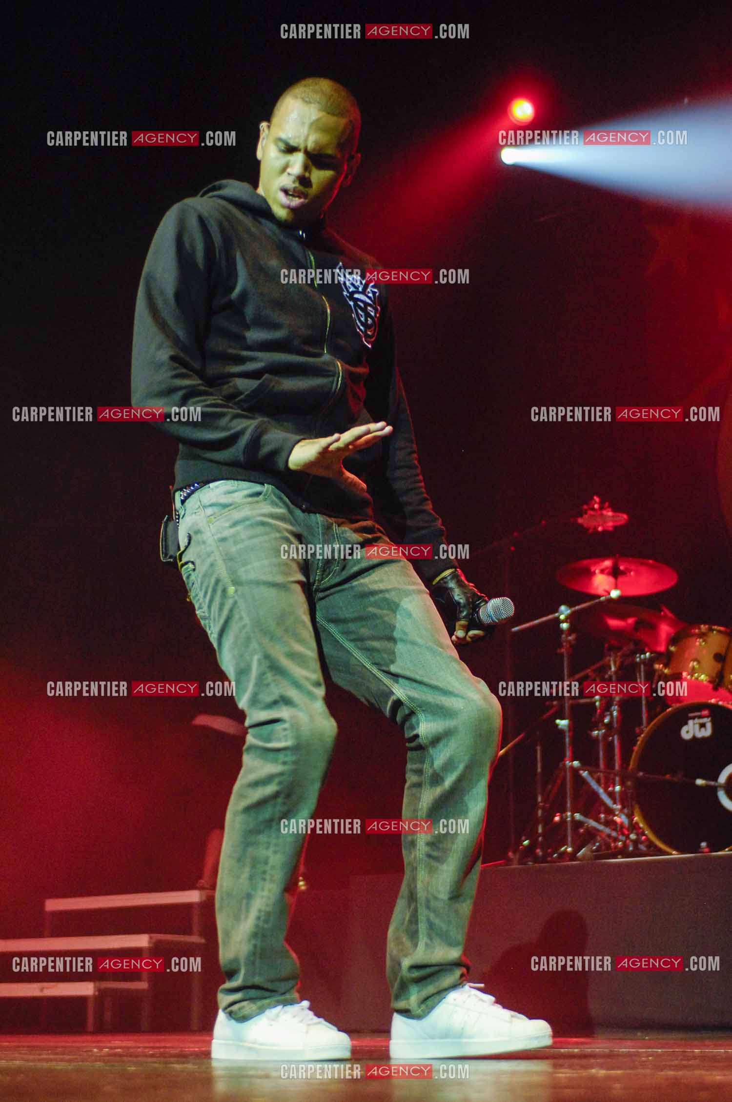 Le rappeur Chris Brown en concert au Zénith de Paris en 2008.  ( Exclusif )