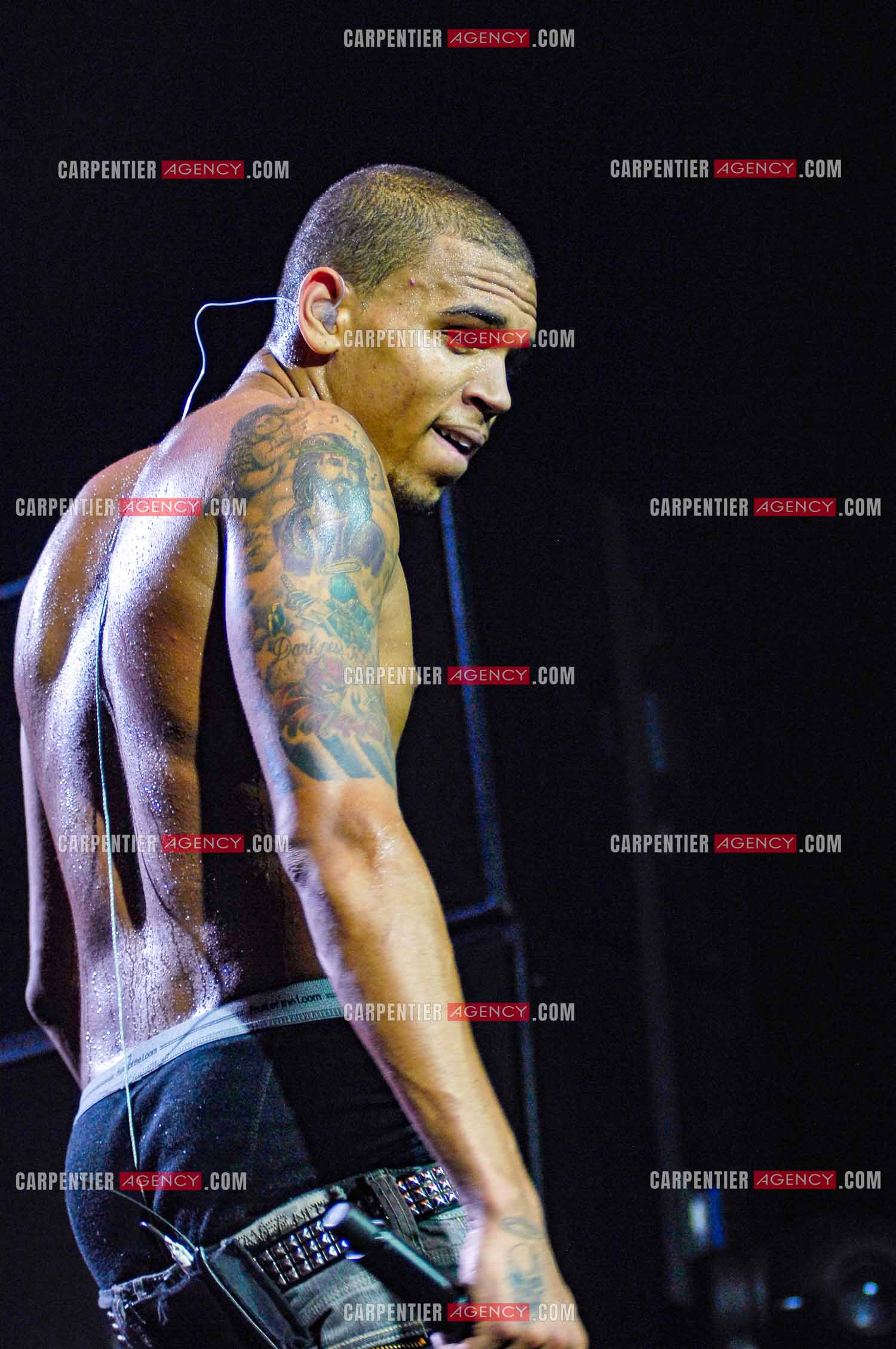 Le rappeur Chris Brown en concert au Zénith de Paris en 2008.  ( Exclusif )
