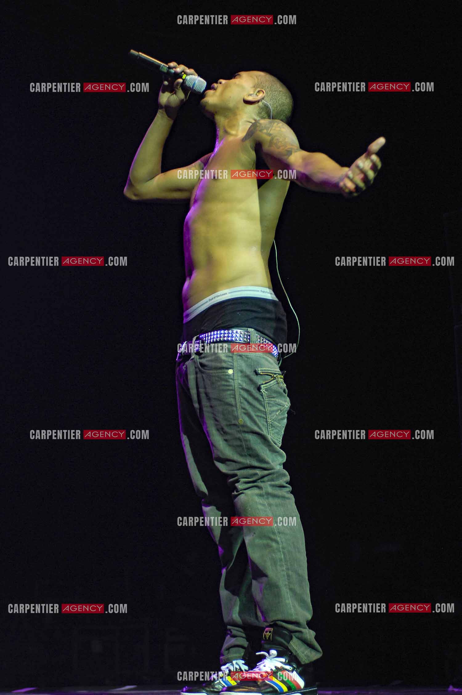 Le rappeur Chris Brown en concert au Zénith de Paris en 2008.  ( Exclusif )