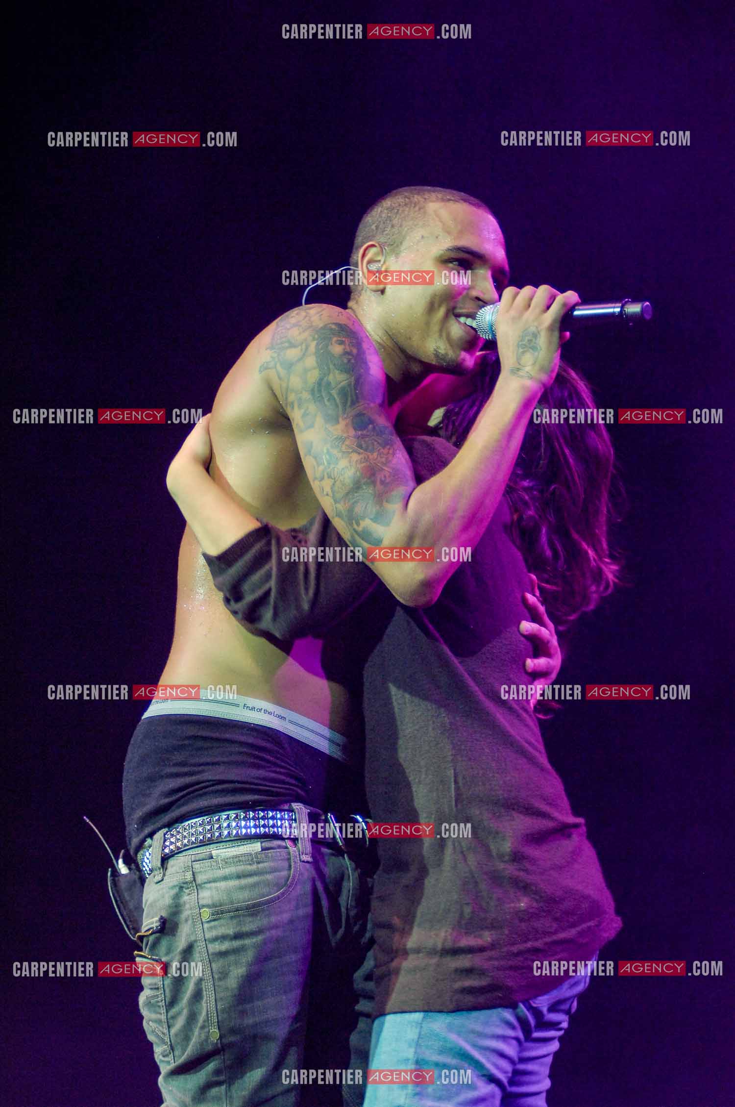 Le rappeur Chris Brown en concert au Zénith de Paris en 2008.  ( Exclusif )