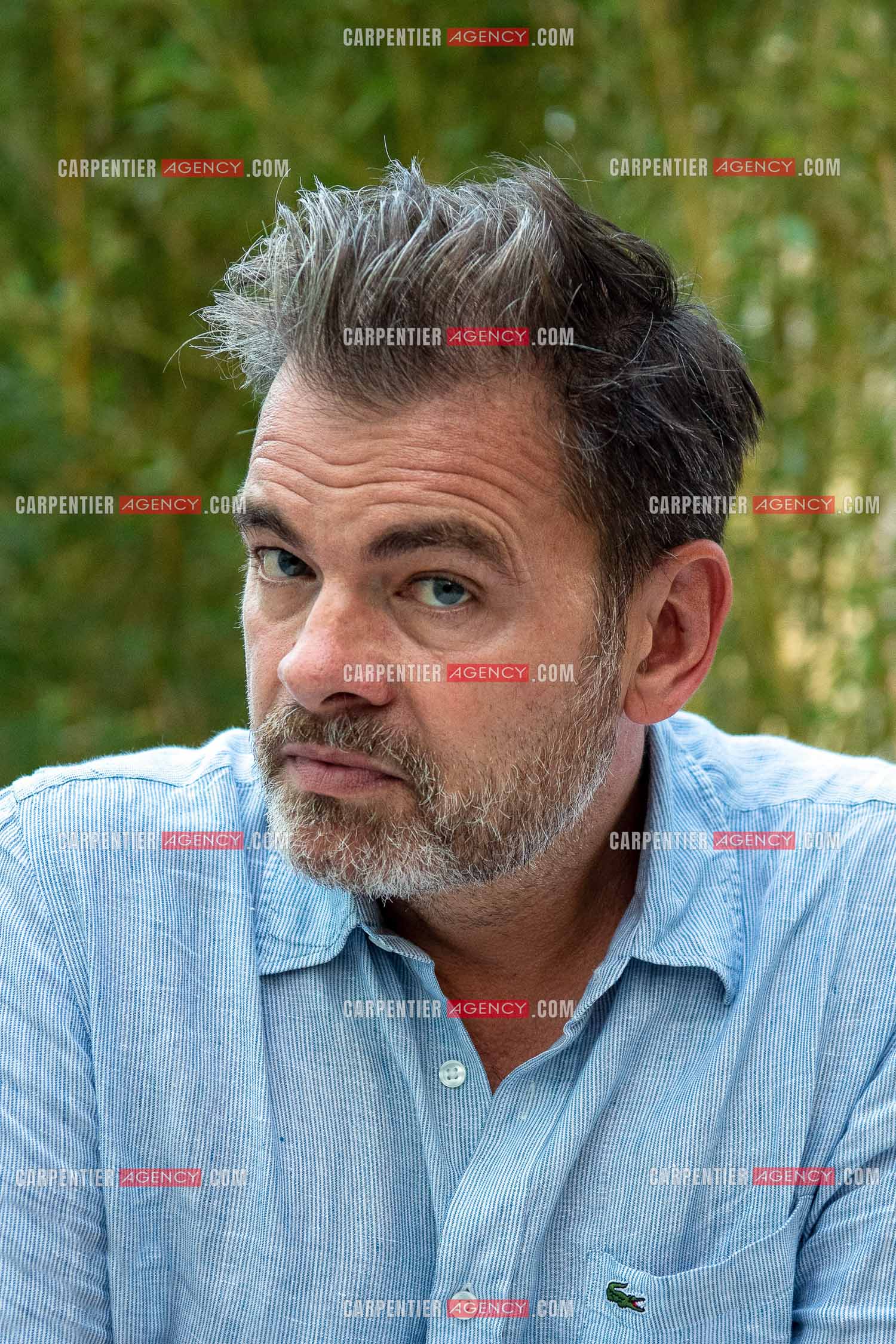 L'acteur Clovis Cornillac venu présenter son film “ Si on chantait “ au cinéma “ SIX N'ÉTOILES “ de Six Fours Les Plages.       ( Exclusif )