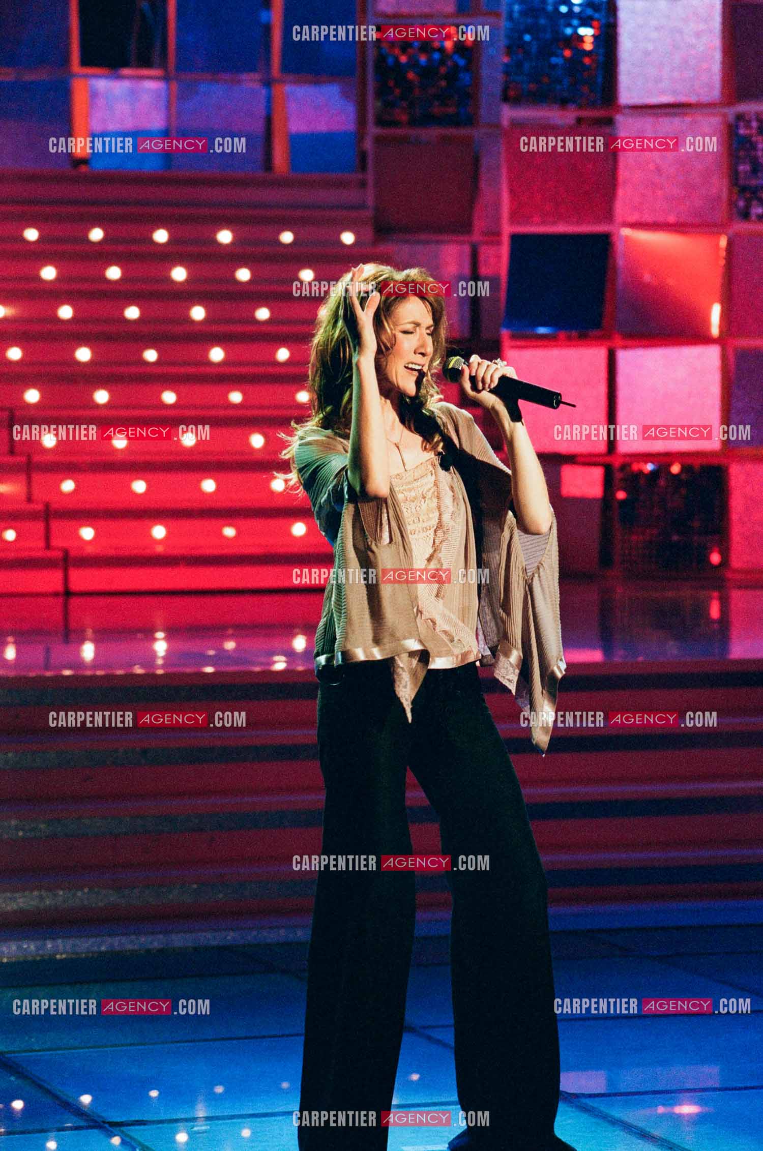 Enregistrement de l'émission "Vivement Dimanche" spéciale Céline Dion le 19 mars 2002.  ( Exclusif )