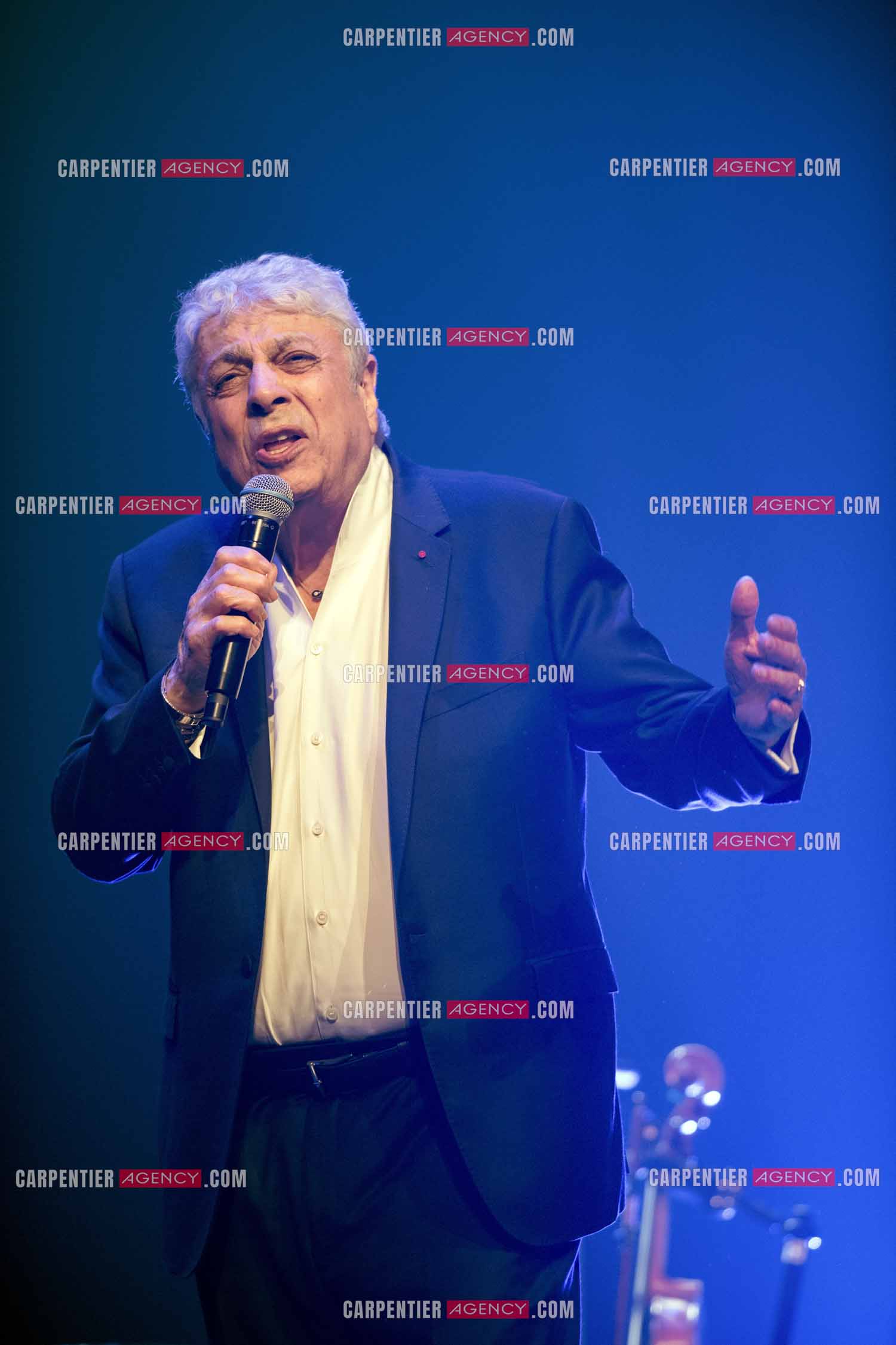 Le chanteur Enrico Macias en concert au Palais Neptune de Toulon en avant première de ses prochains concerts à l'Olympia le 18 et 19 mai 2024.     ( Exclusif )