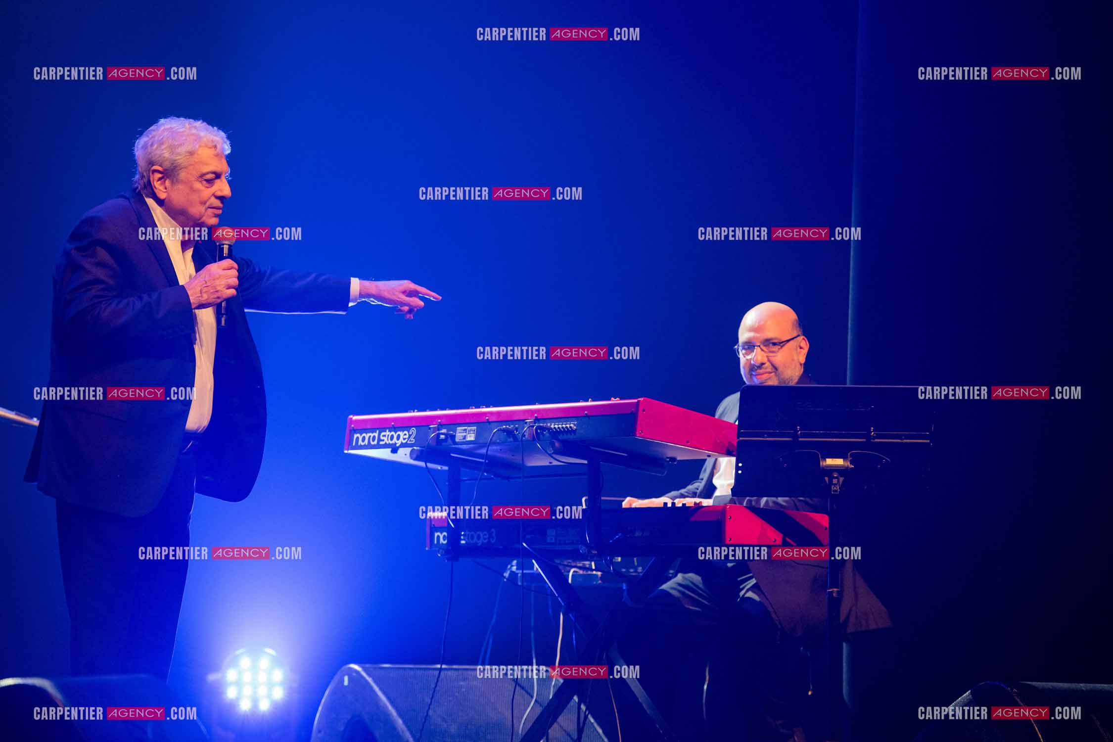 Le chanteur Enrico Macias en concert à Toulon au Palais Neptune.  ( Exclusif )