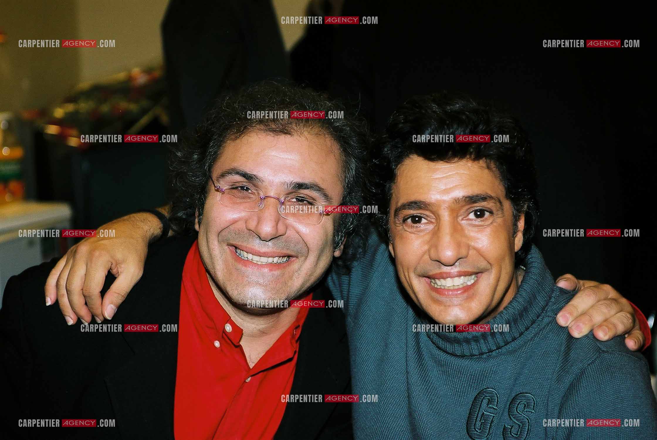 Le chanteur Frédéric François à l'Olympia du 18 au 26 octobre 2002. Dans sa loge, Frédéric François et son parolier Frédéric Zeitoun.  ( Exclusif )