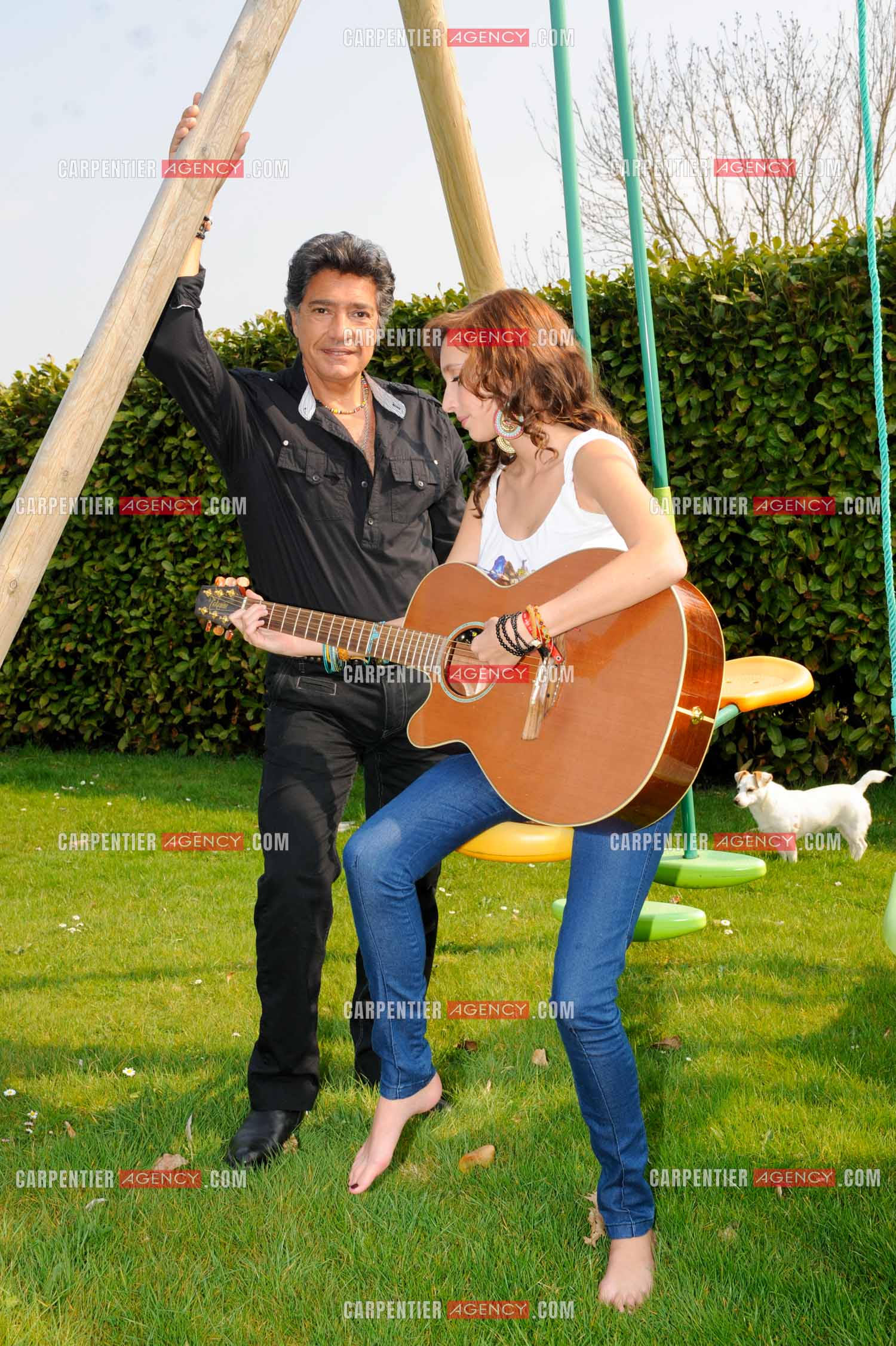 Le chanteur Frédéric François chez lui en Belgique. Frédéric avec sa fille Victoria. ( Exclusif )