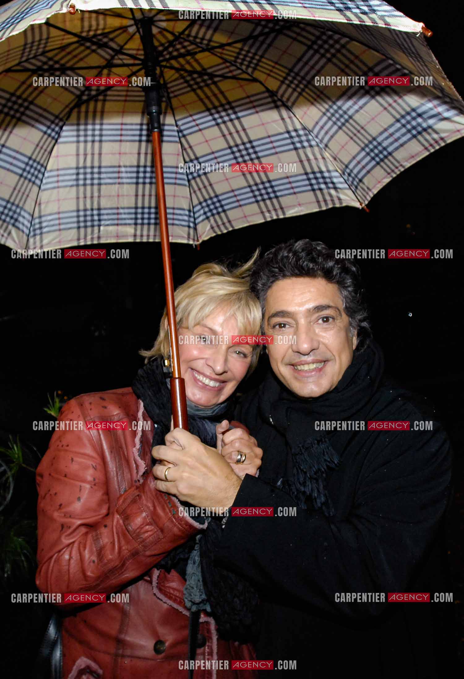 Le chanteur Frédéric François débute sa tournée en Belgique le 16 mars 2008 au Forest National en Belgique. Frédéric François et sa femme Monique.  ( Exclusif )