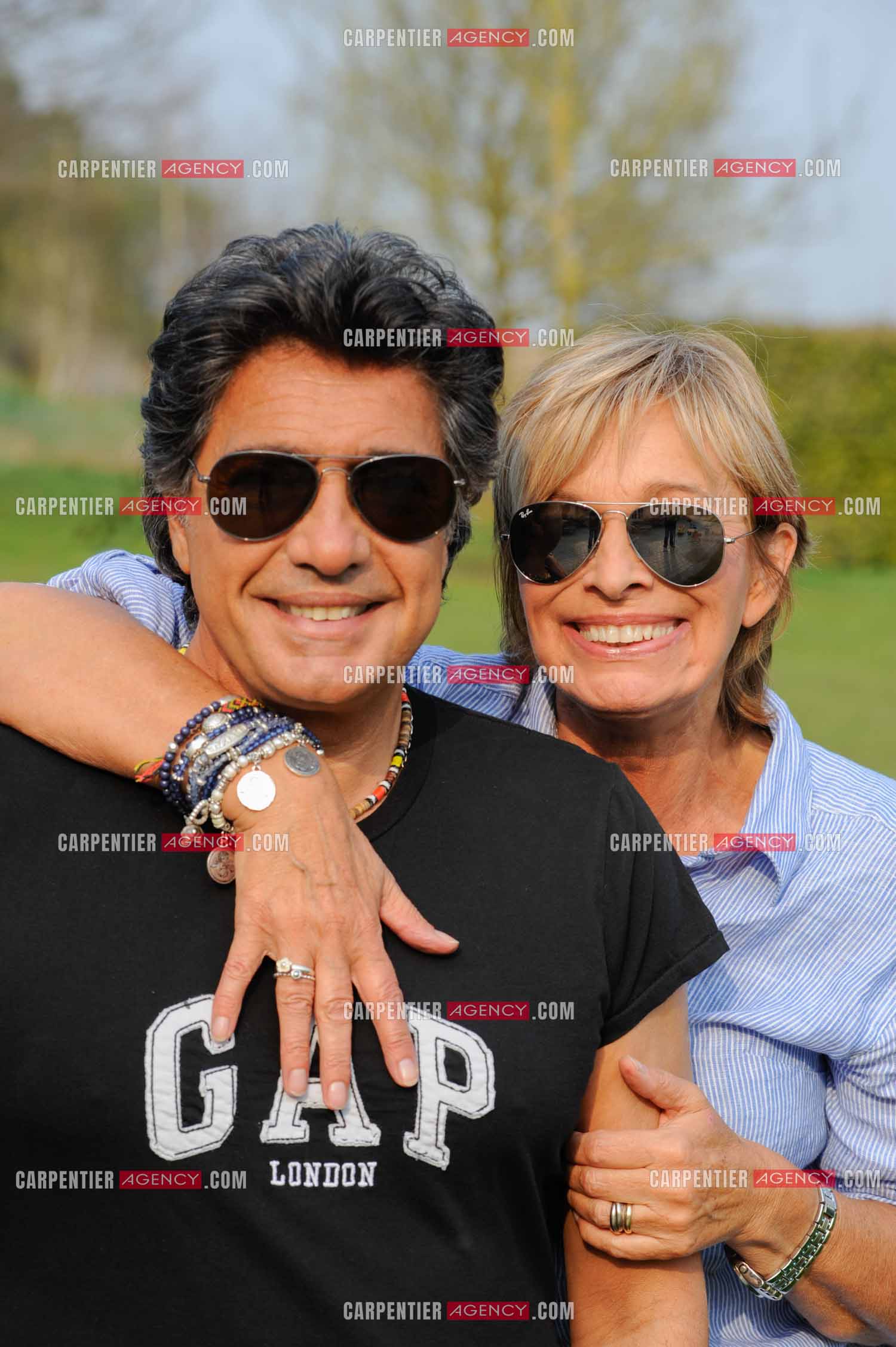 Le chanteur Frédéric François chez lui en Belgique. Frédéric et sa femme Monique.  ( Exclusif )