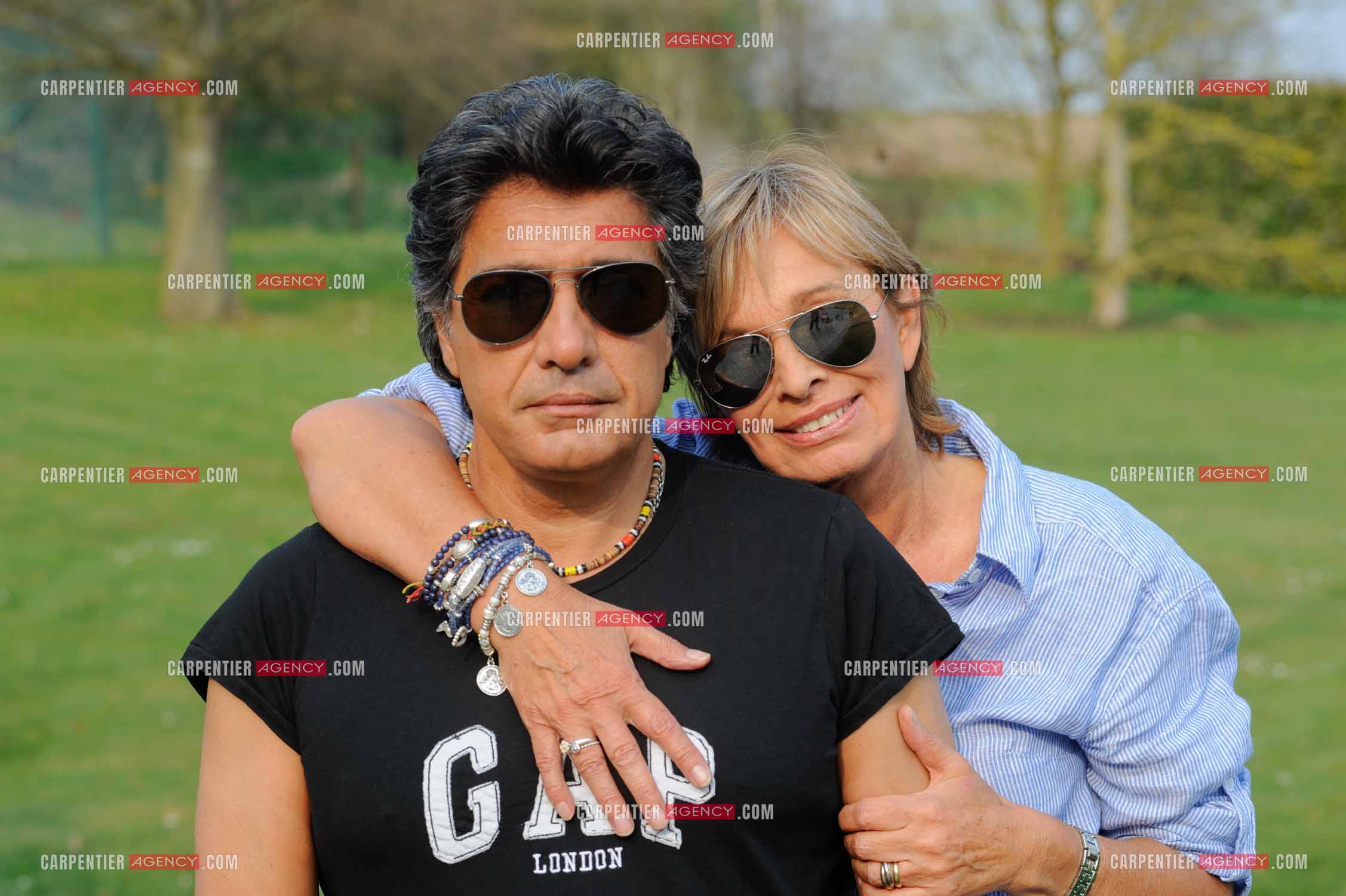 Le chanteur Frédéric François chez lui en Belgique. Frédéric et sa femme Monique.  ( Exclusif )