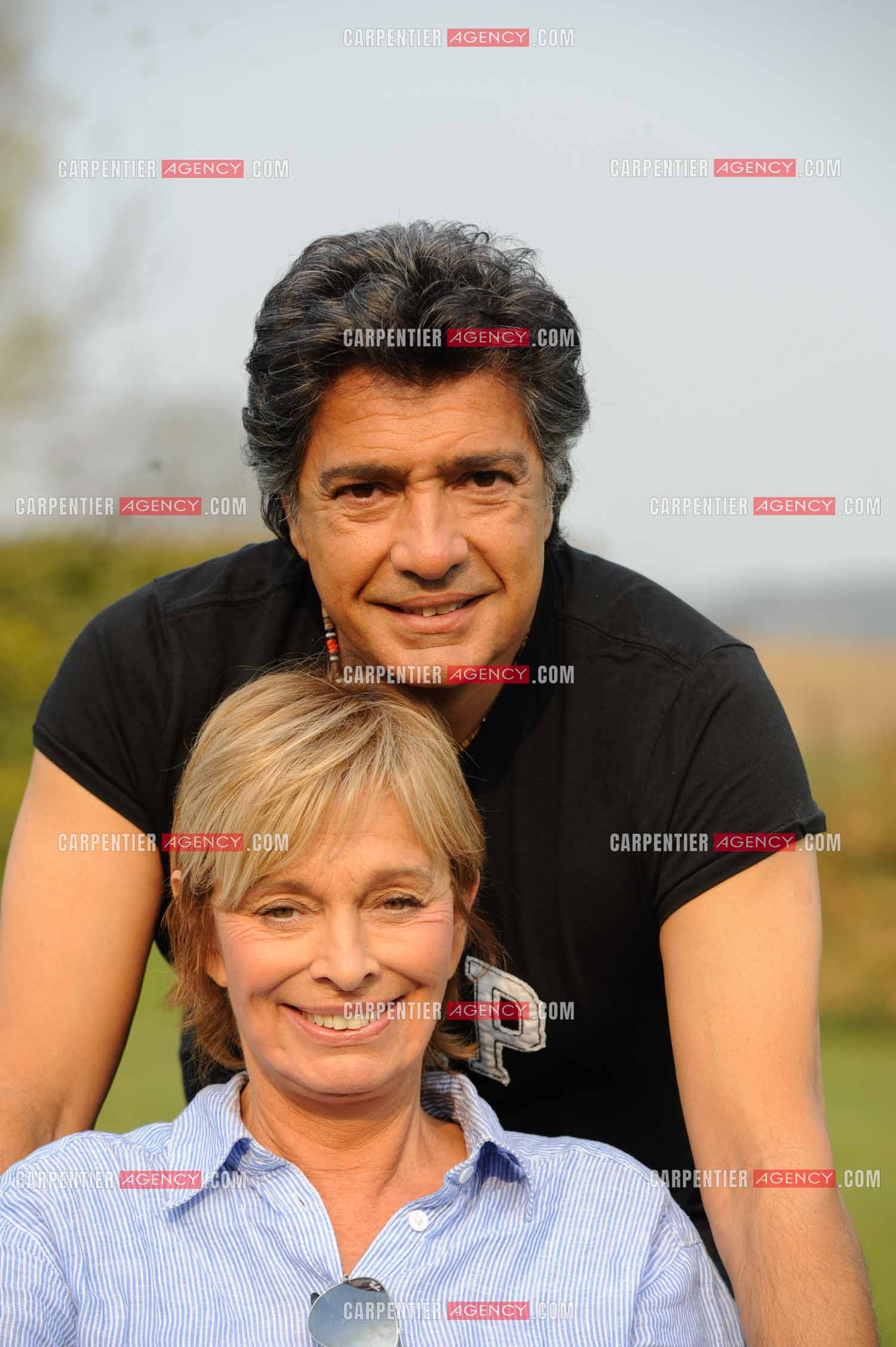 Le chanteur Frédéric François chez lui en Belgique. Frédéric et sa femme Monique.  ( Exclusif )