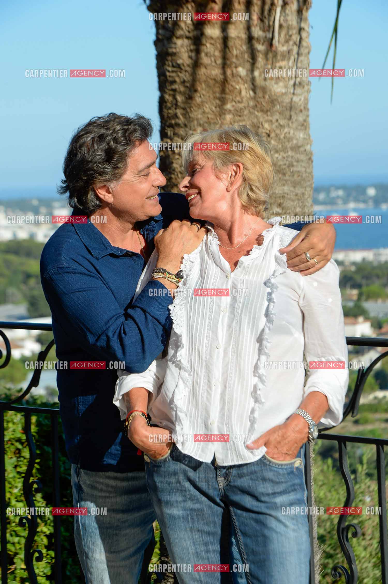 Le chanteur Frédéric François et sa femme Monique lors de leurs  vacances dans leur résidence secondaire d'Antibes. ( Exclusif )
