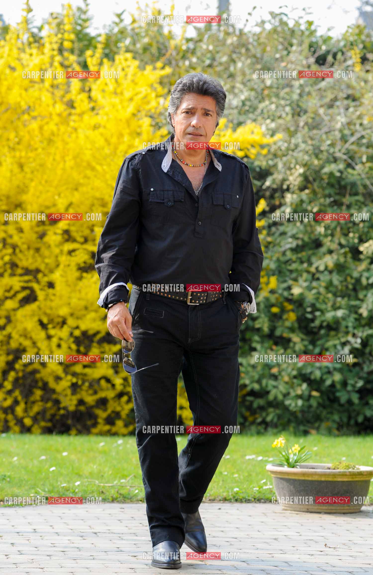 Le chanteur Frédéric François chez lui en Belgique.  ( Exclusif )