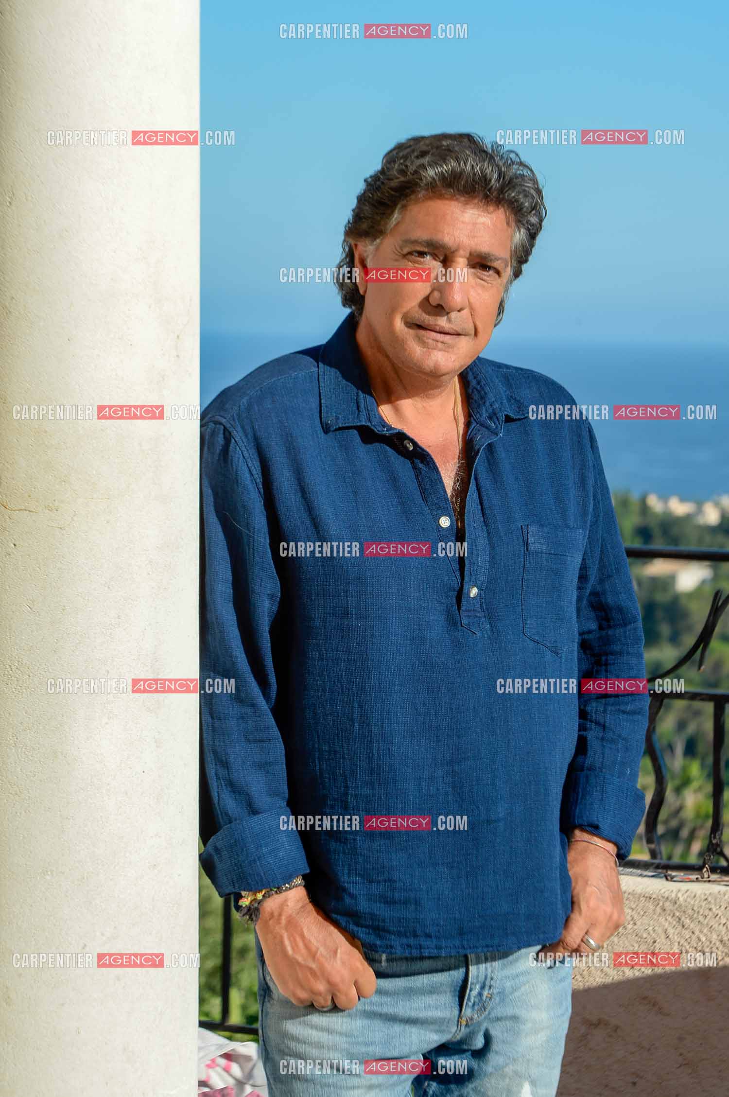 Le chanteur Frédéric François lors de ses vacances dans sa résidence secondaire d'Antibes. ( Exclusif )