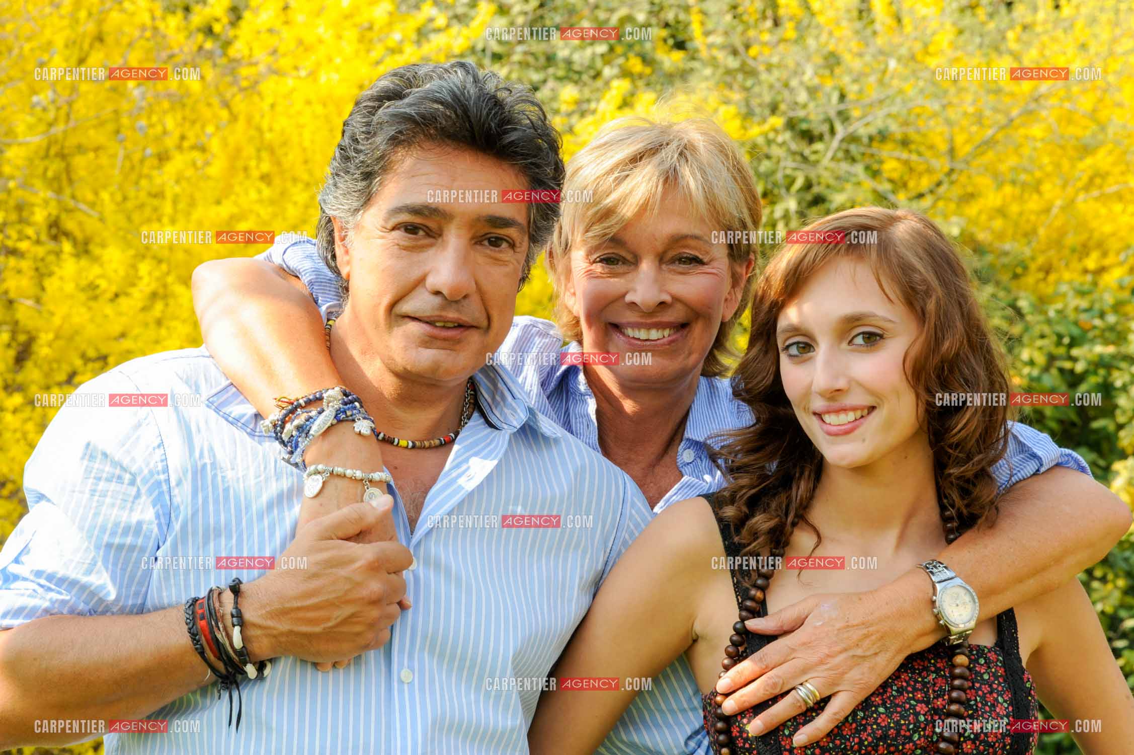 Le chanteur Frédéric François chez lui en Belgique. Frédéric François avec sa femme Monique et leur fille Victoria. ( Exclusif )