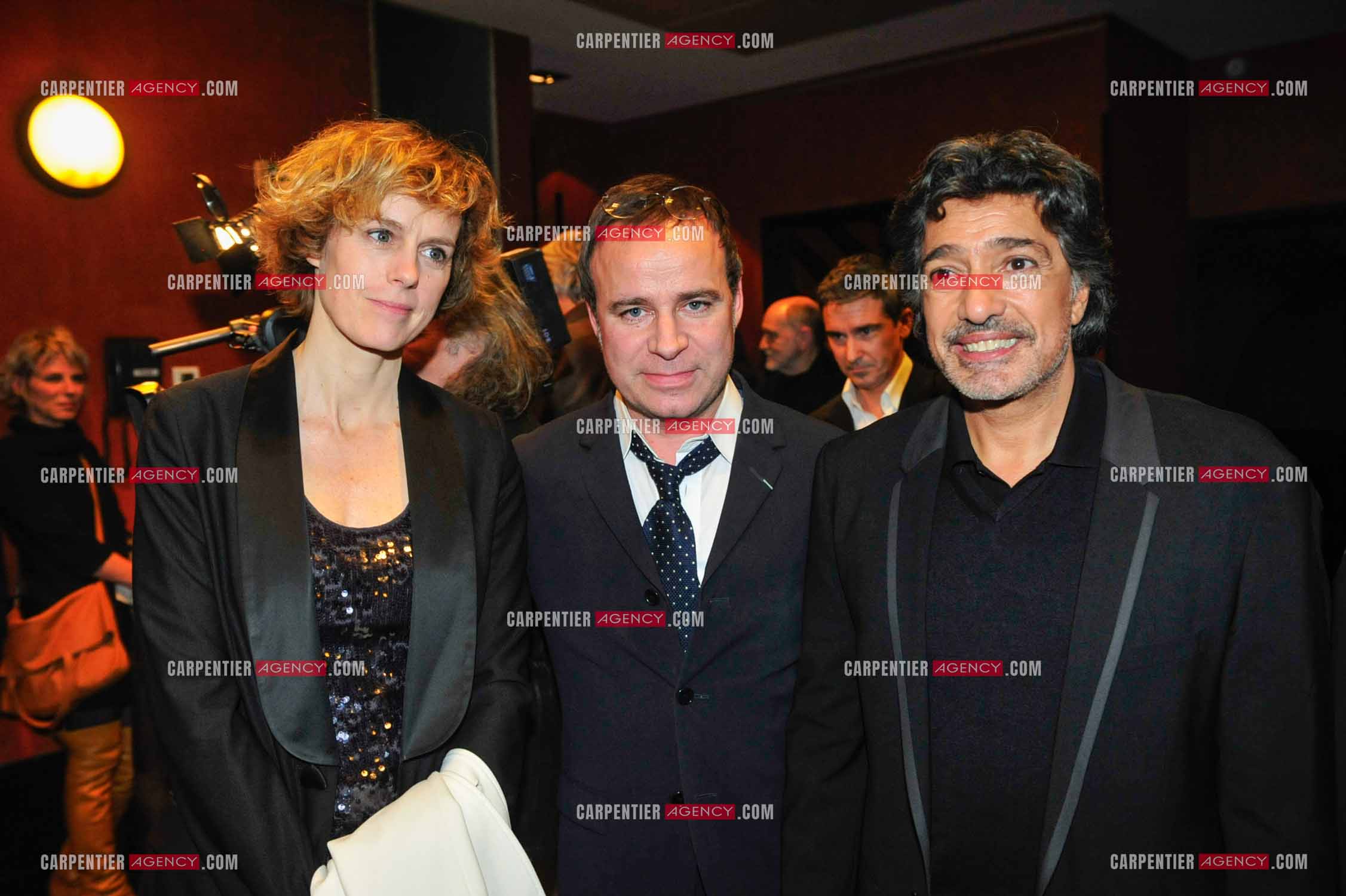 Le chanteur Frédéric François à l'Olympia du 11 au 20 février 2011. Dans les loges, Frédéric François reçoit Fabien Lecoeuvre et sa femme Anne Richard.  ( Exclusif )