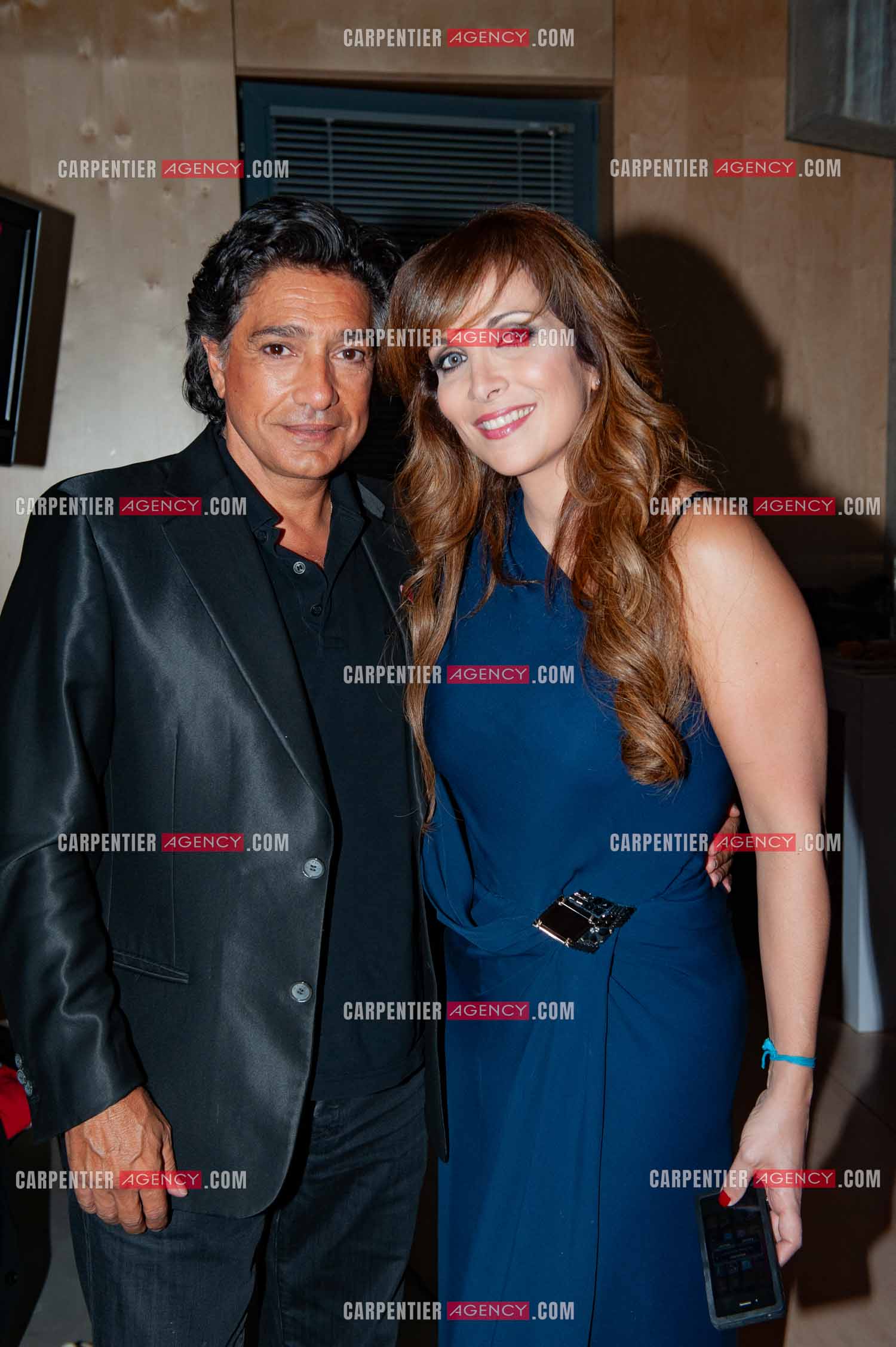 La chanteuse Hélène Ségara et le chanteur Frédéric François dans les loges lors du TéléVie à Bruxelles en 2011.     ( Exclusif )