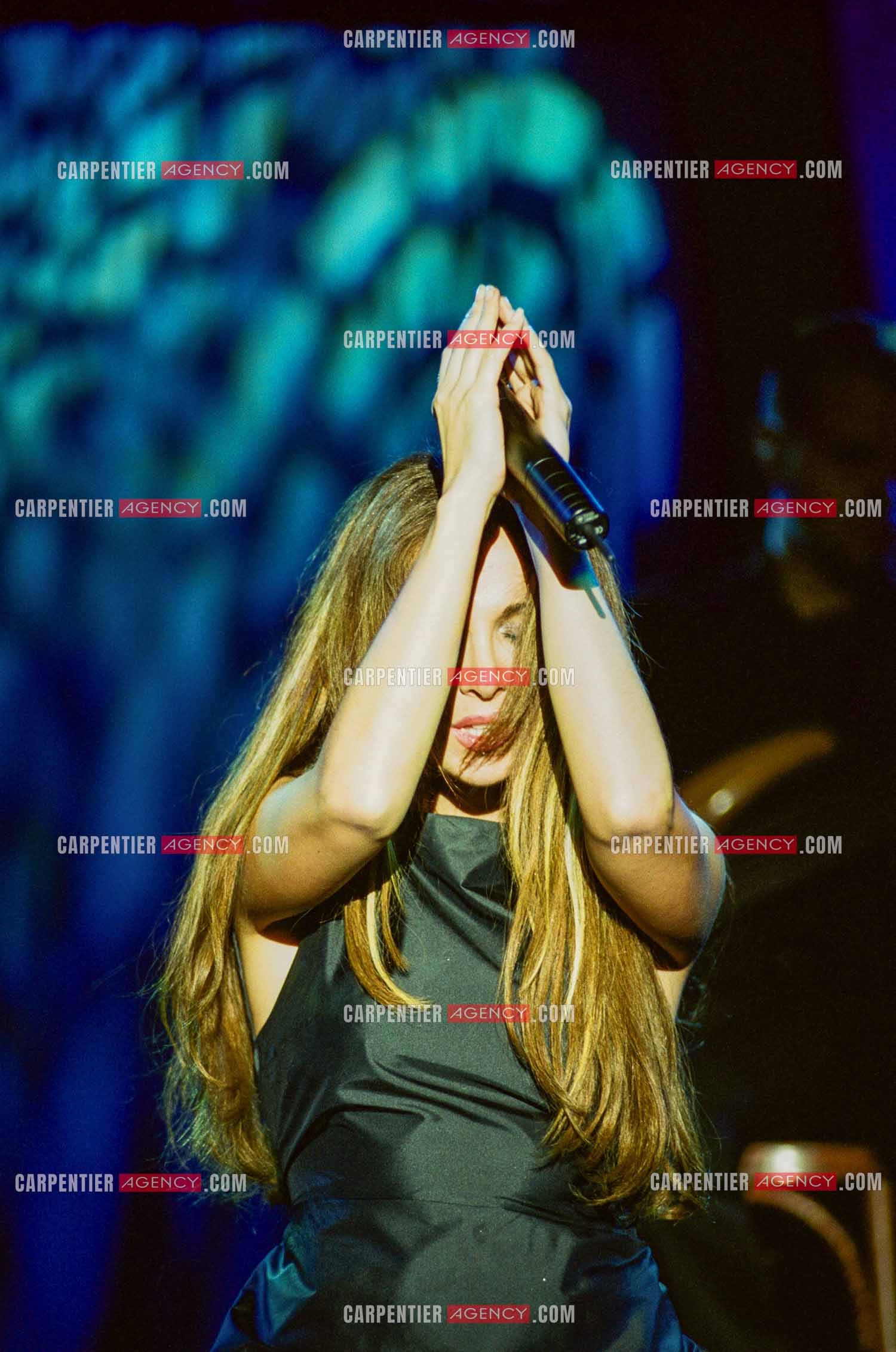 La chanteuse Hélène Ségara en concert.    ( Exclusif )