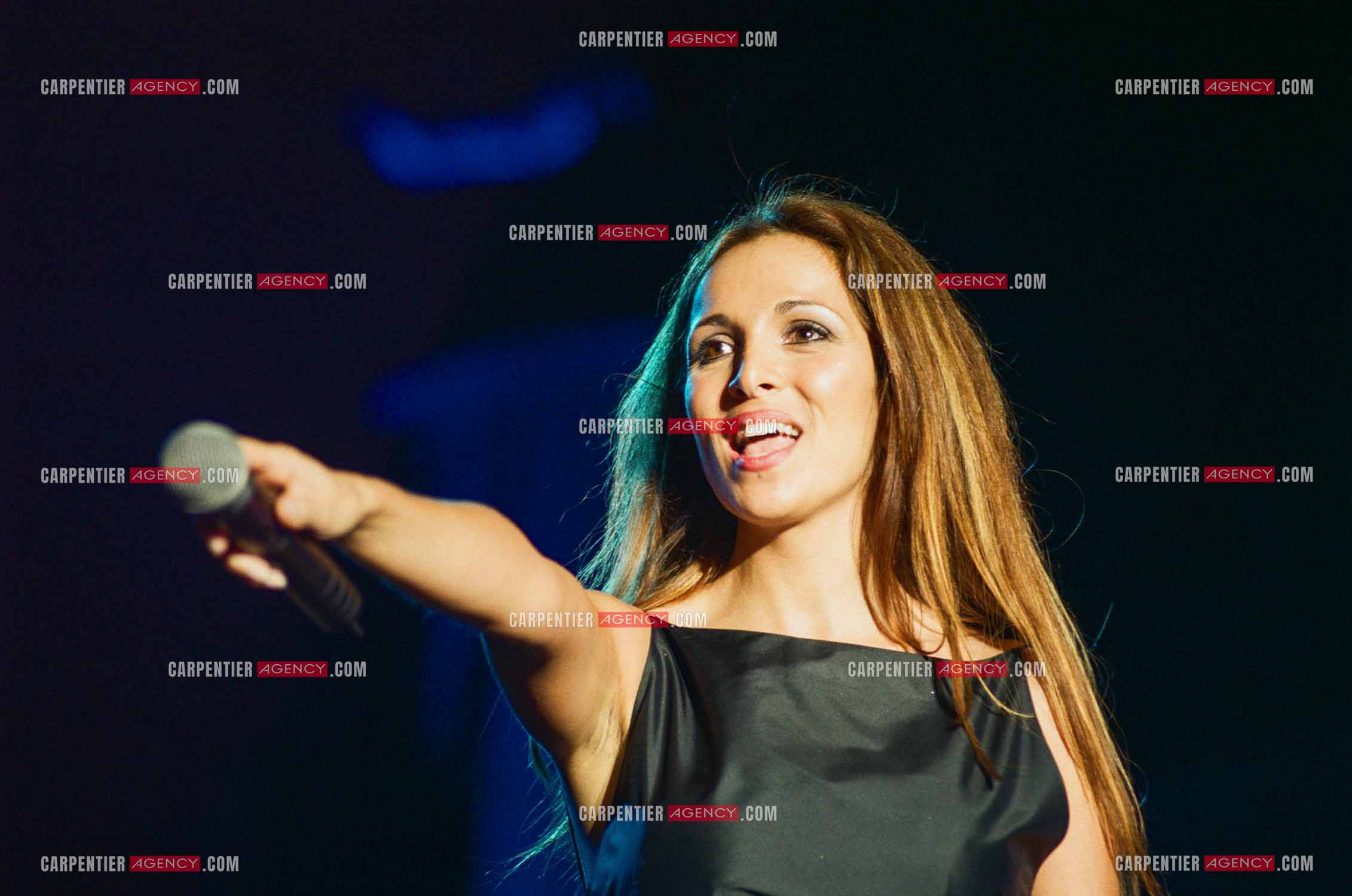 La chanteuse Hélène Ségara en concert.    ( Exclusif )