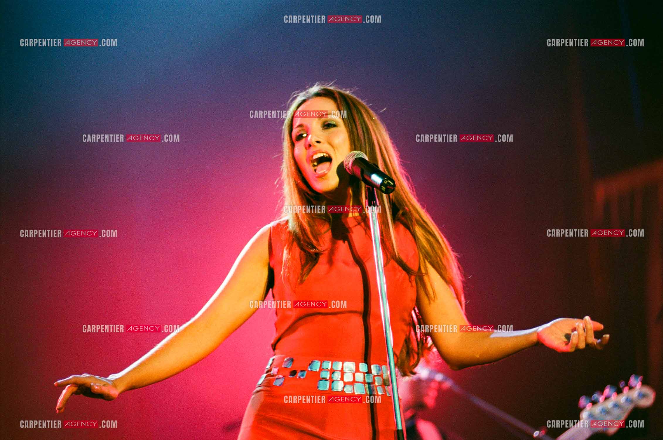La chanteuse Hélène Ségara en concert.    ( Exclusif )