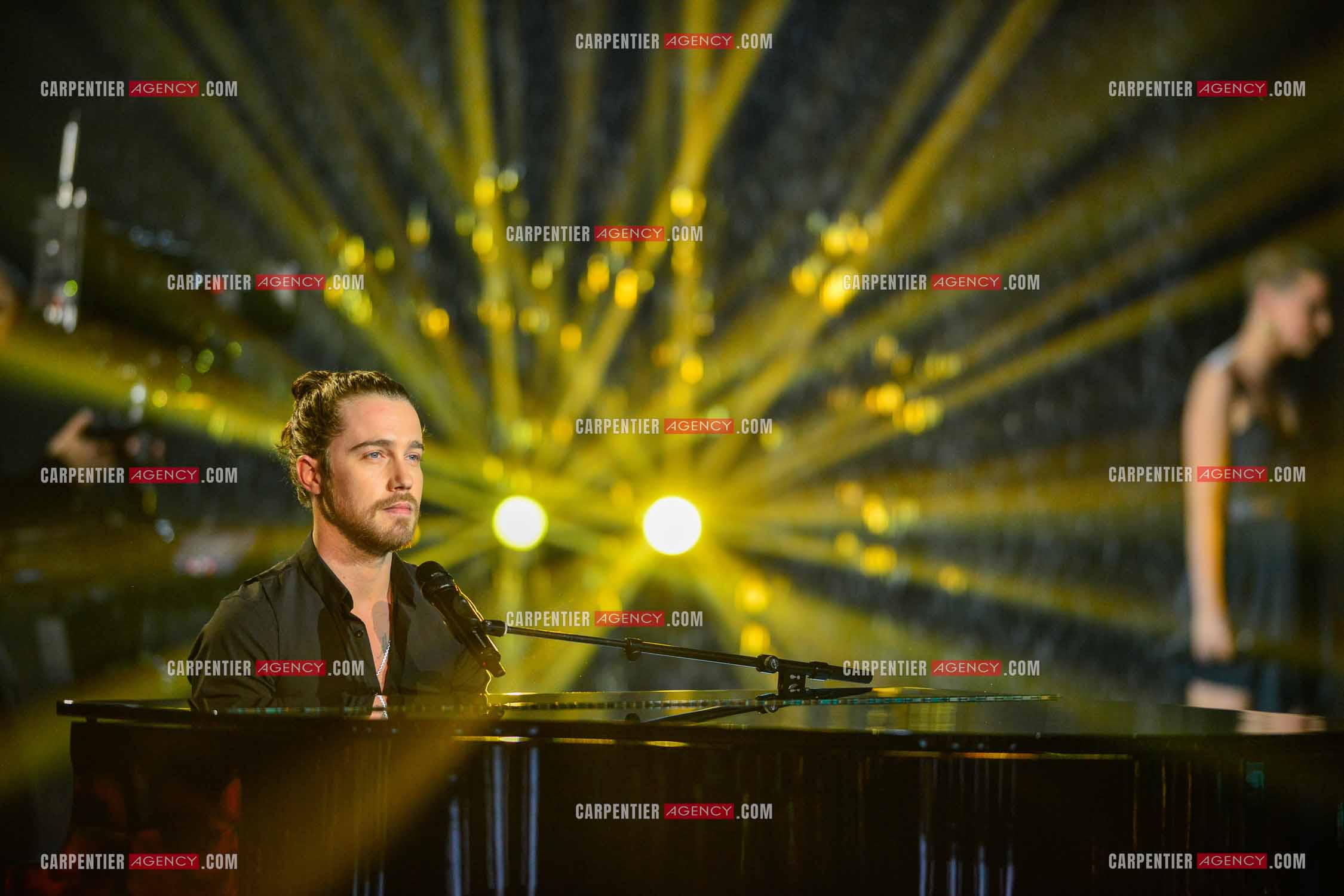 Le chanteur Julien Doré invité de l'émission The Voice.   ( Exclusif )