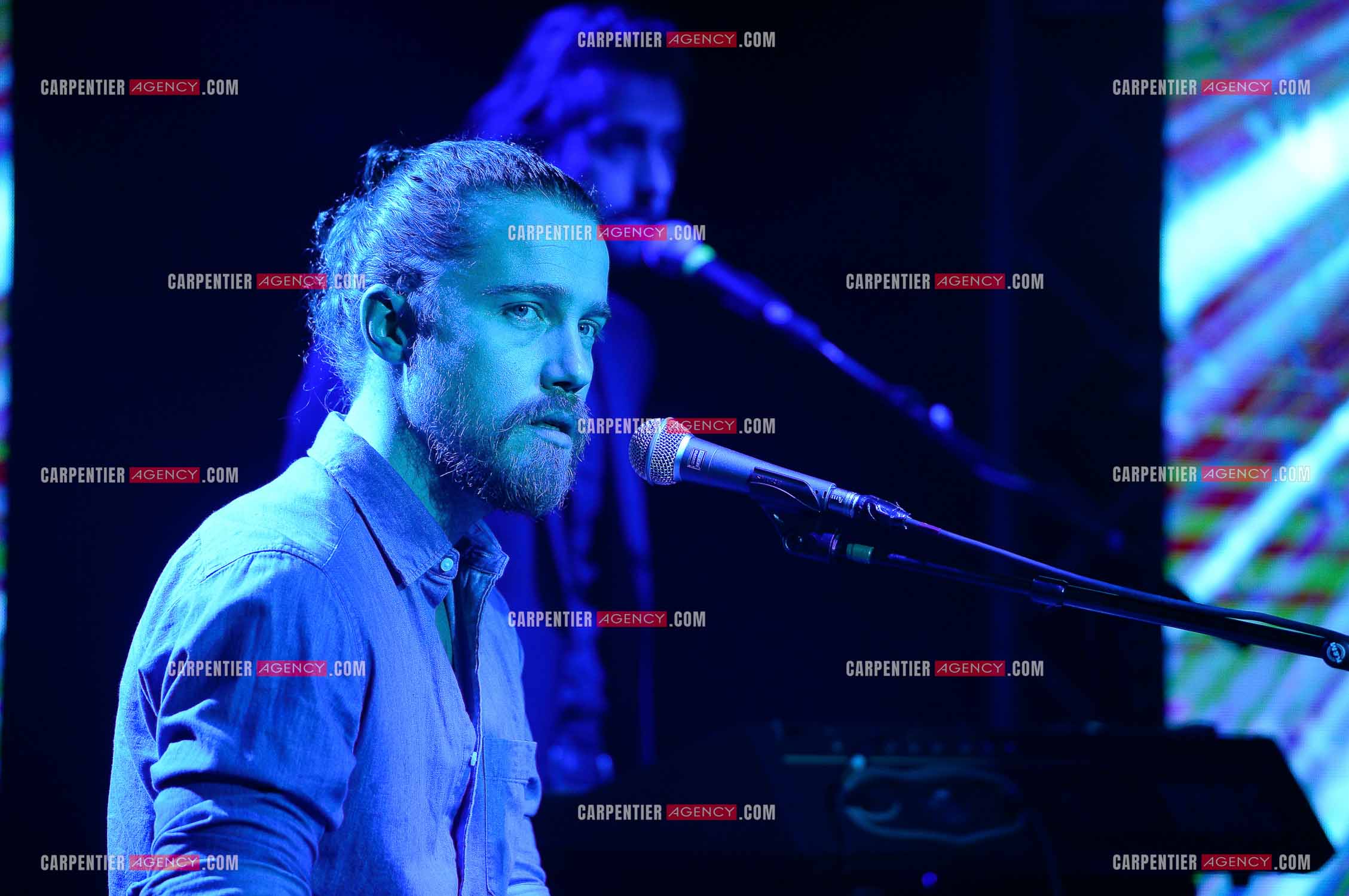 Soirée privée au PAN PIPER avec Julien Doré dans le 20 ém arrondissement de Paris.   ( Exclusif )