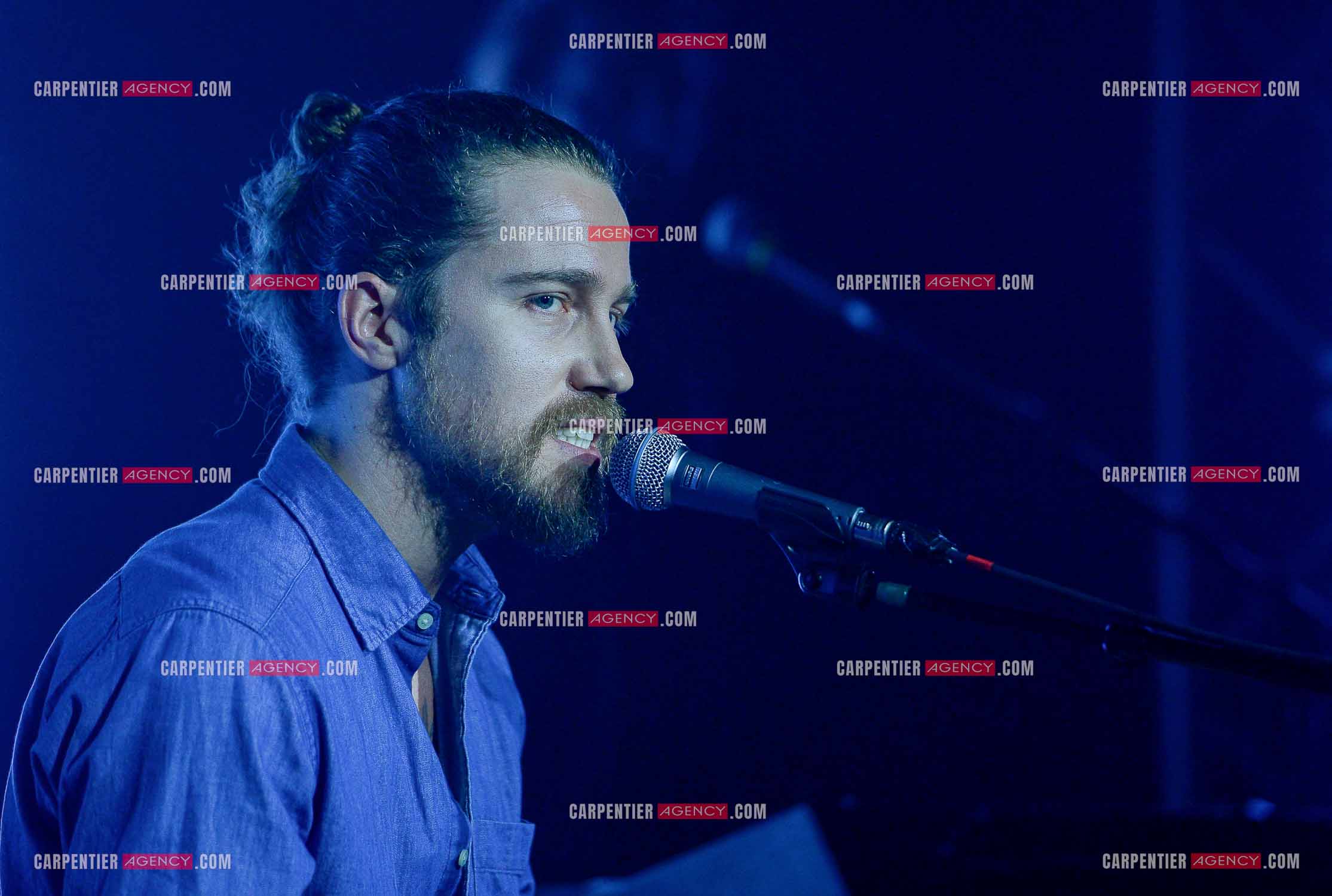 Soirée privée au PAN PIPER avec Julien Doré dans le 20 ém arrondissement de Paris.   ( Exclusif )