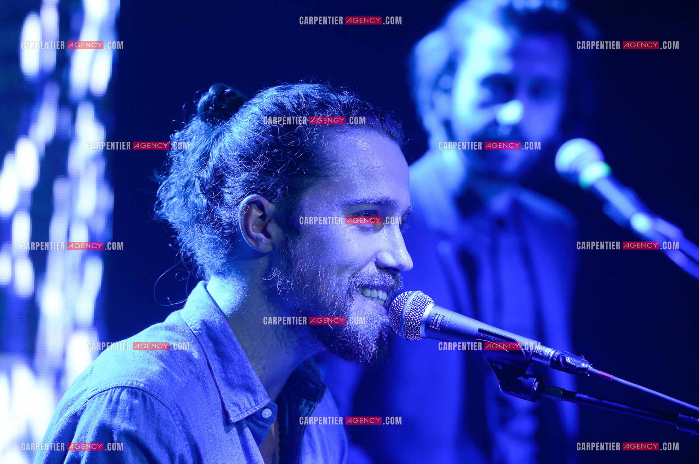 Soirée privée au PAN PIPER avec Julien Doré dans le 20 ém arrondissement de Paris.   ( Exclusif )