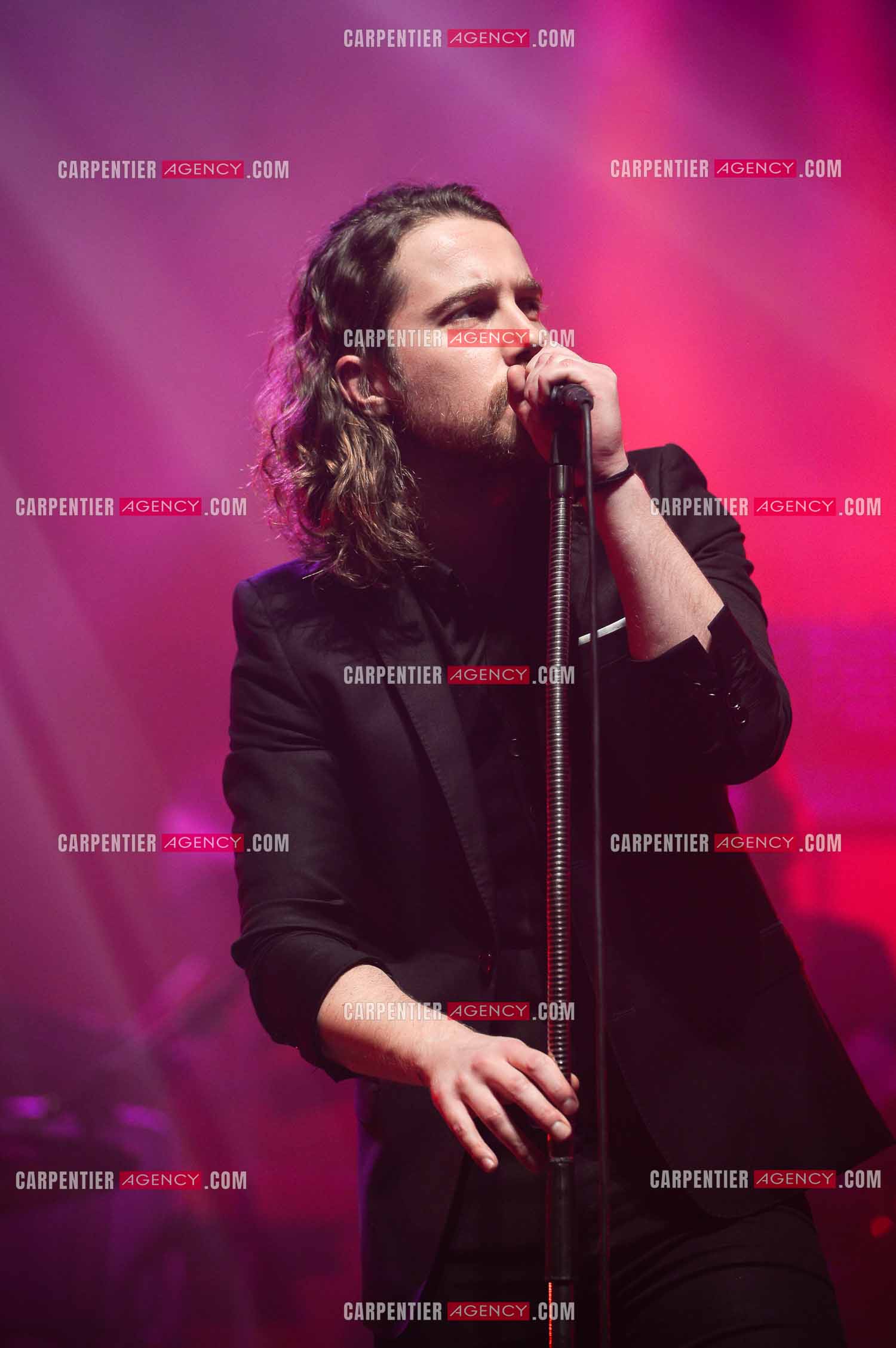 Le chanteur Julien Doré en concert au Zénith de Paris en 2015.