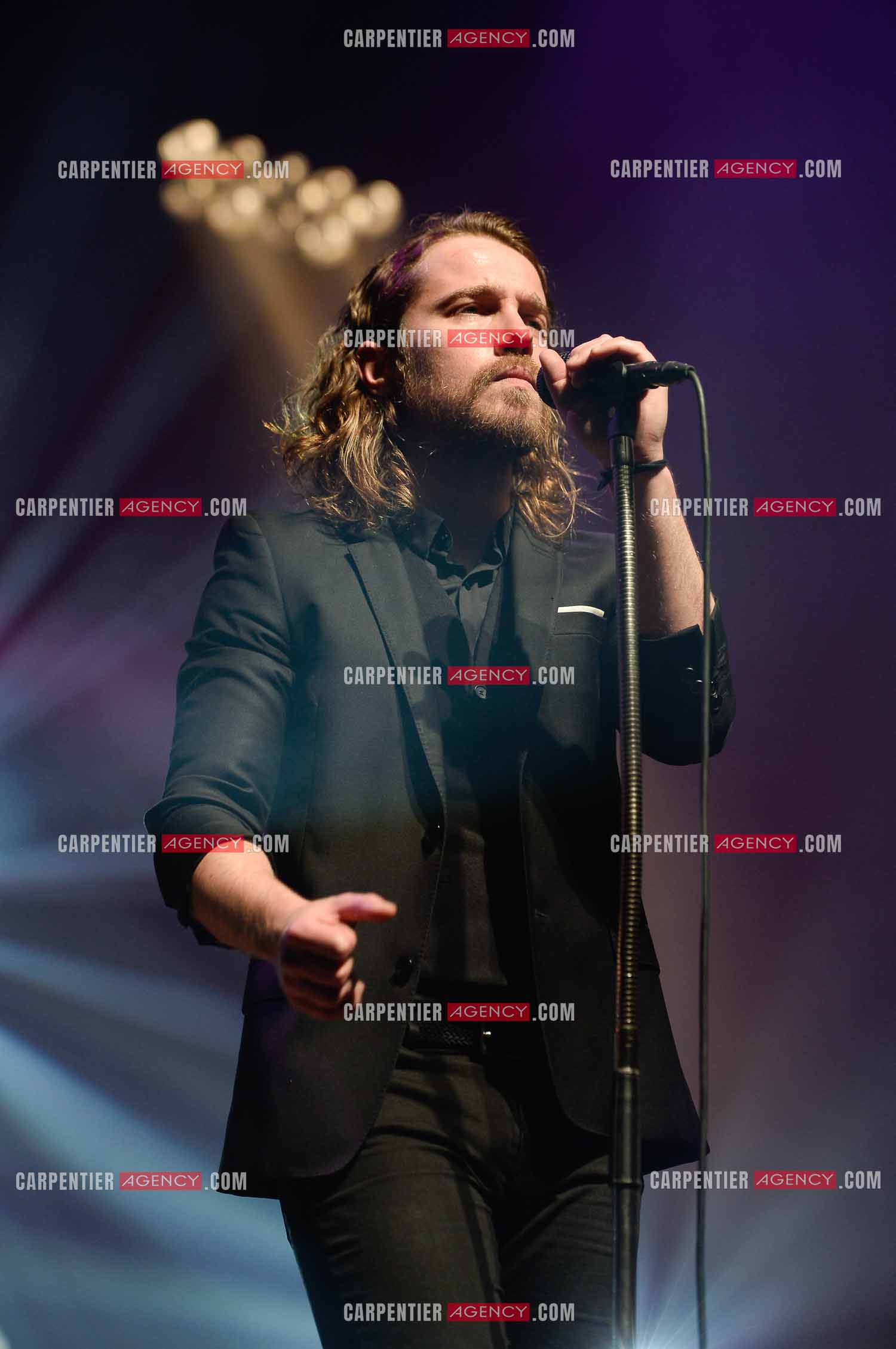 Le chanteur Julien Doré en concert au Zénith de Paris en 2015.