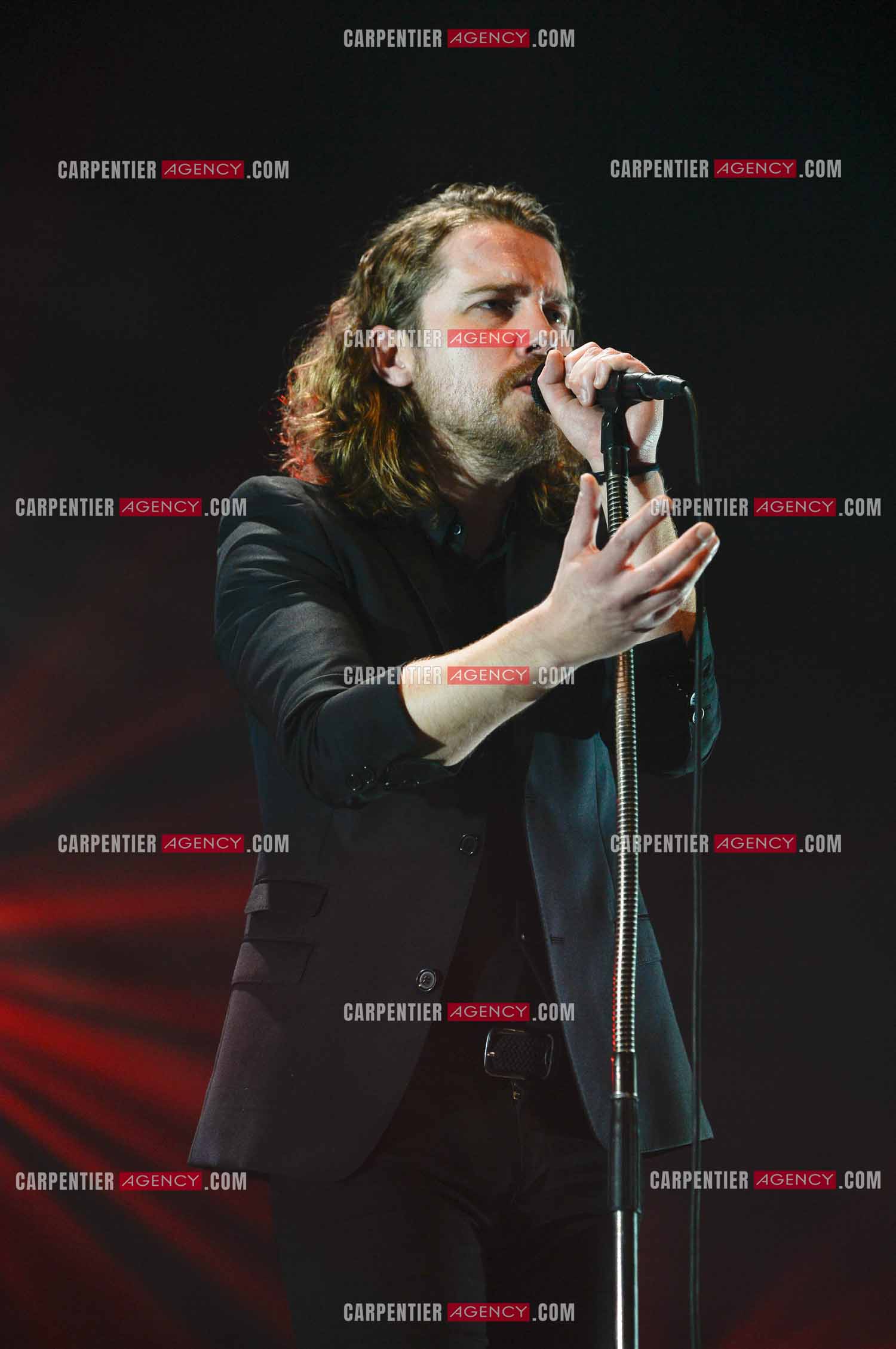 Le chanteur Julien Doré en concert au Zénith de Paris en 2015.