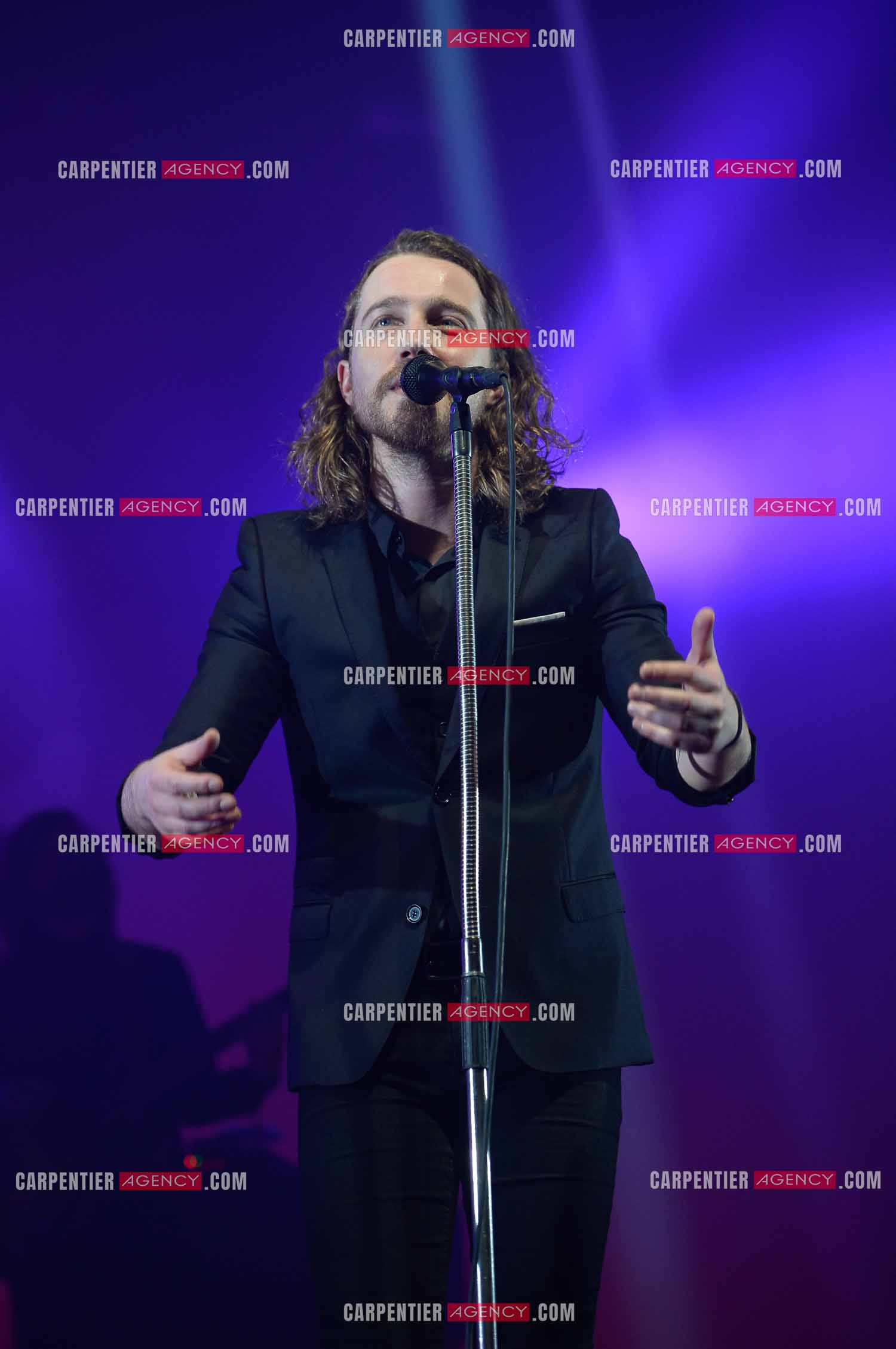 Le chanteur Julien Doré en concert au Zénith de Paris en 2015.