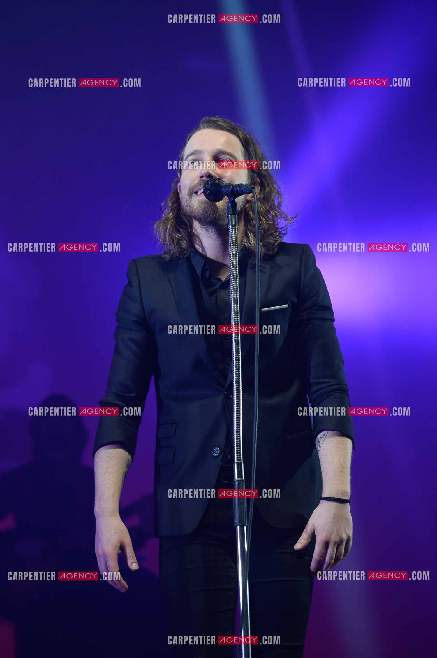 Le chanteur Julien Doré en concert au Zénith de Paris en 2015.